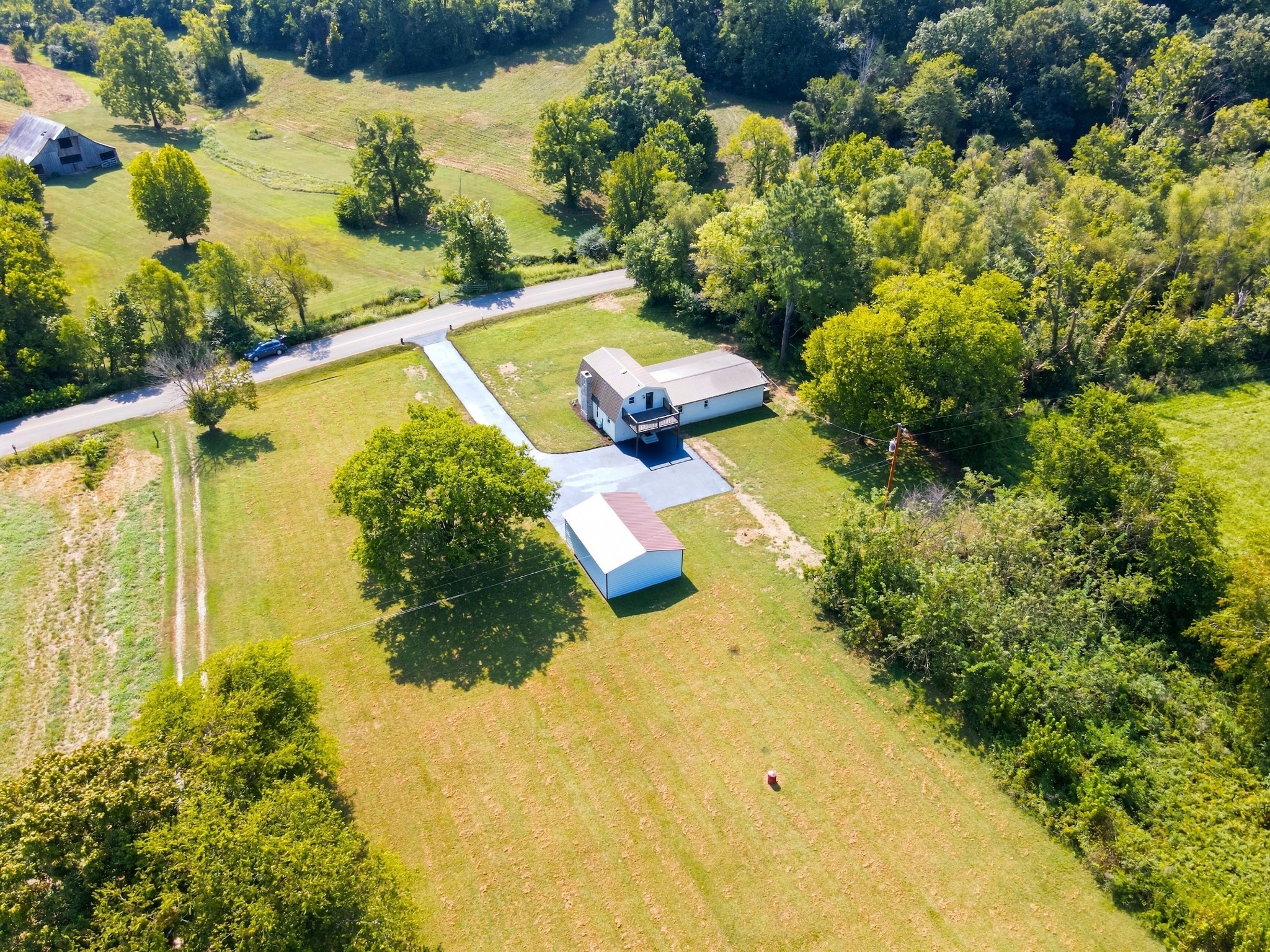 1548 Roy Sellers Rd, Columbia, TN 38401