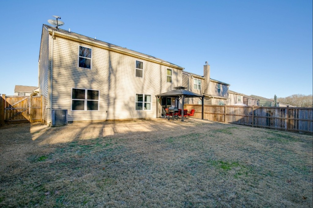 1450 Old Stone Rd, Lebanon, TN 37087