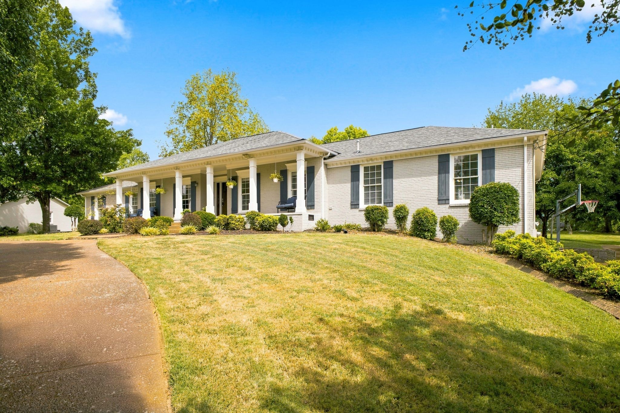 8210 Brentview Ct, Brentwood, TN 37027