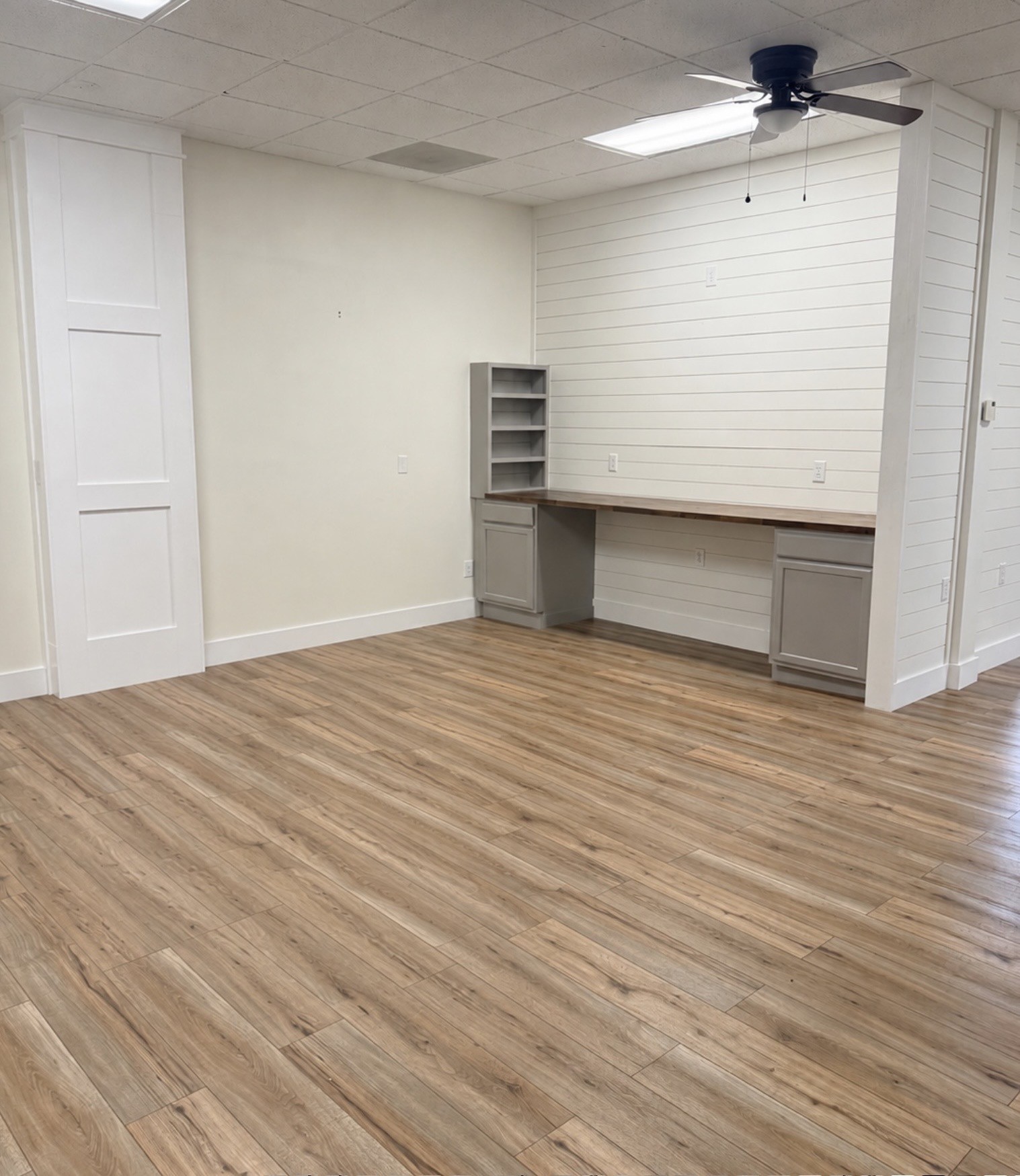 206 W College St, Dickson, TN 37055