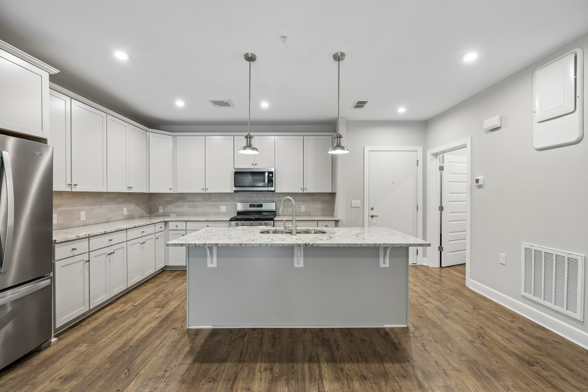 141 Saundersville Rd #1105, Hendersonville, TN 37075