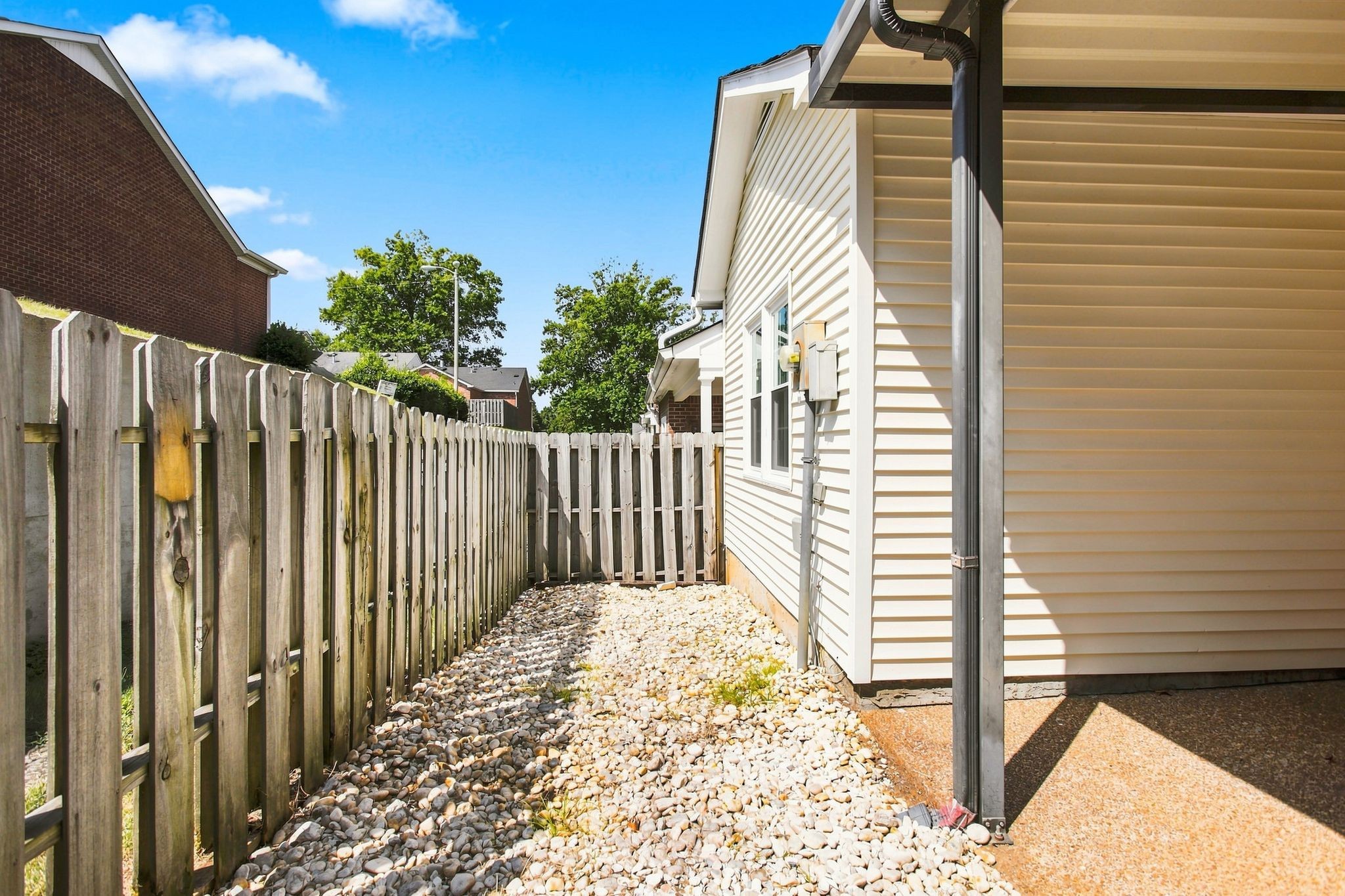 2039 Union Pl, Columbia, TN 38401