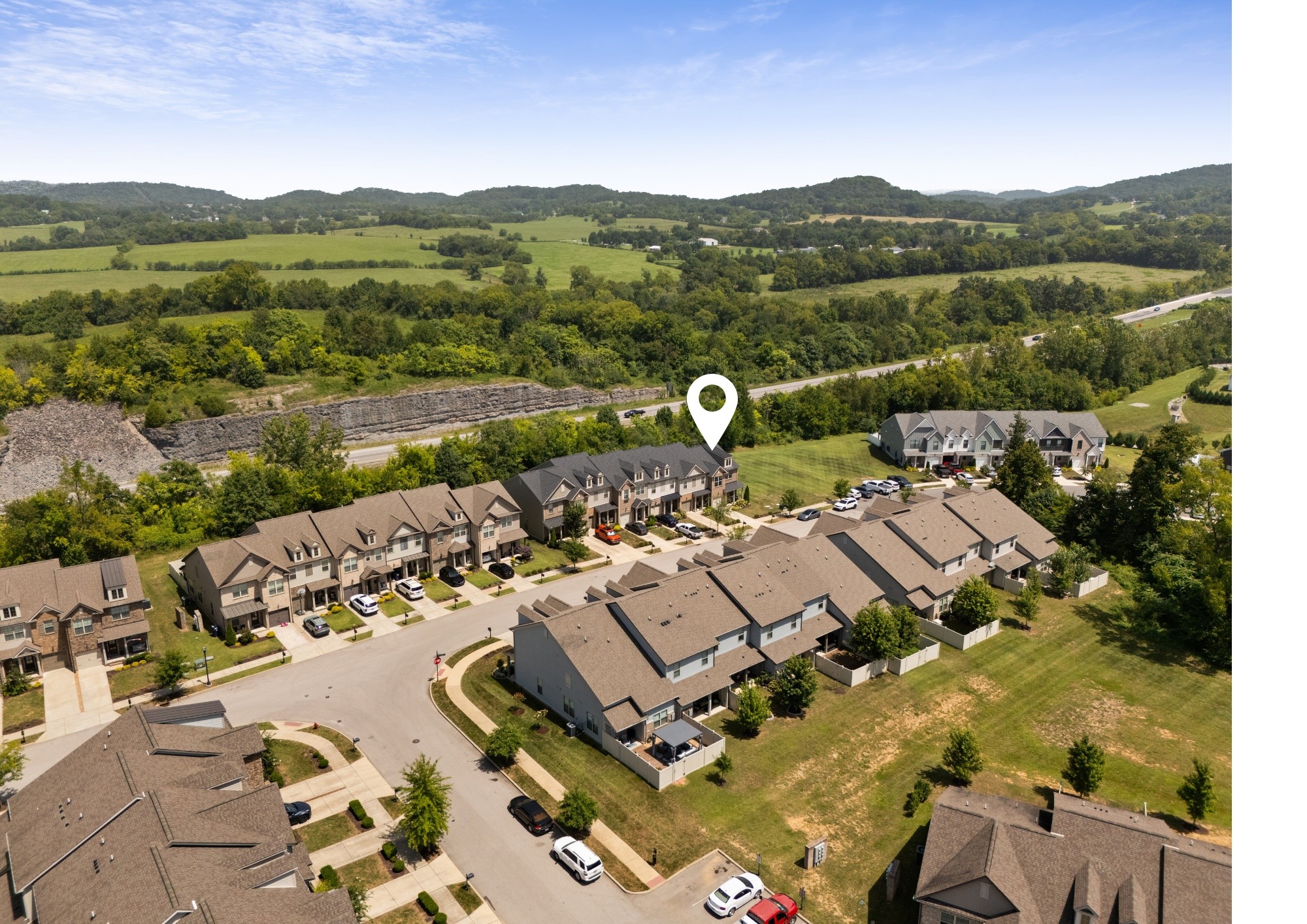 3161 Sassafras Ln, Thompsons Station, TN 37179