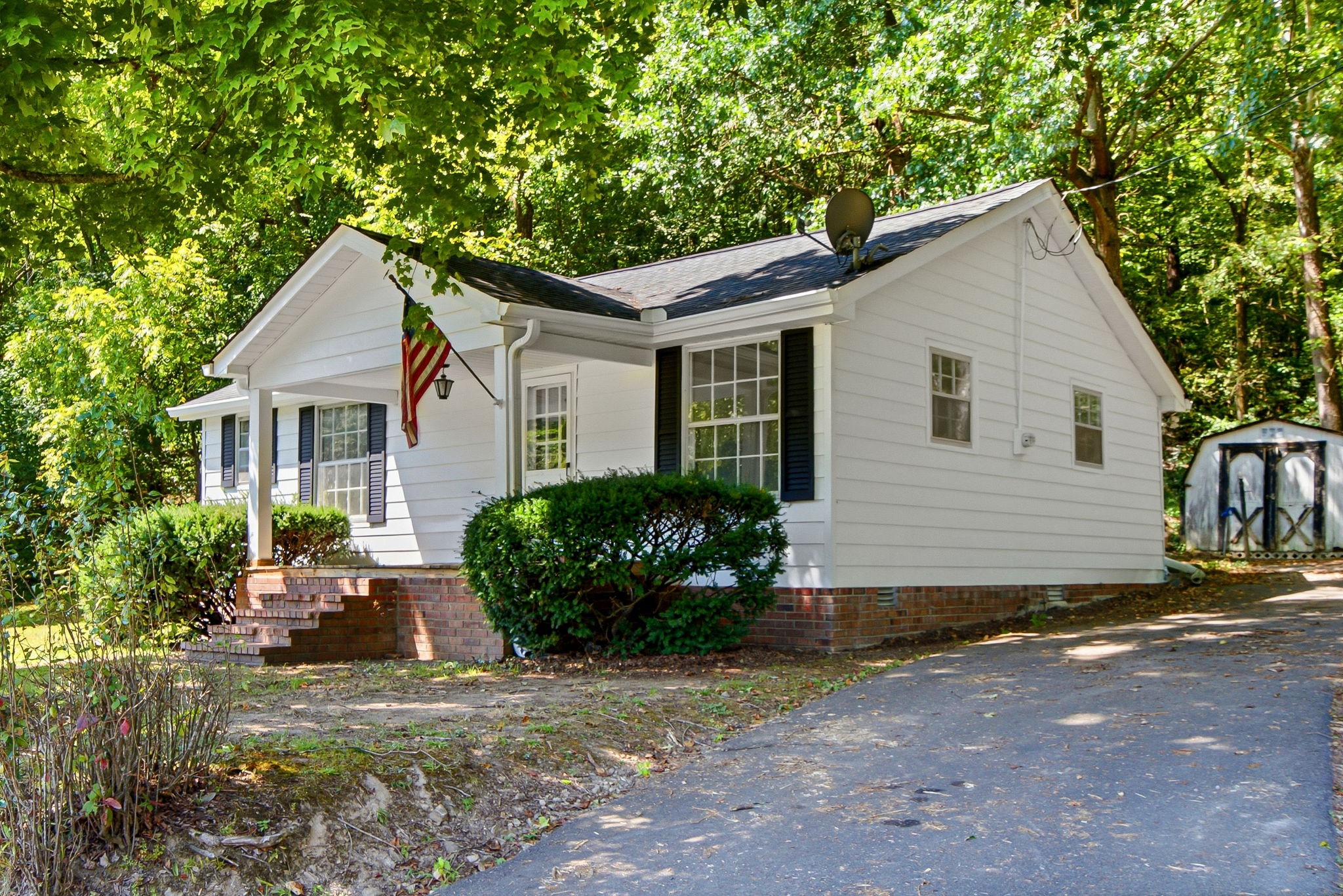 3590 Abednego Rd, Greenbrier, TN 37073