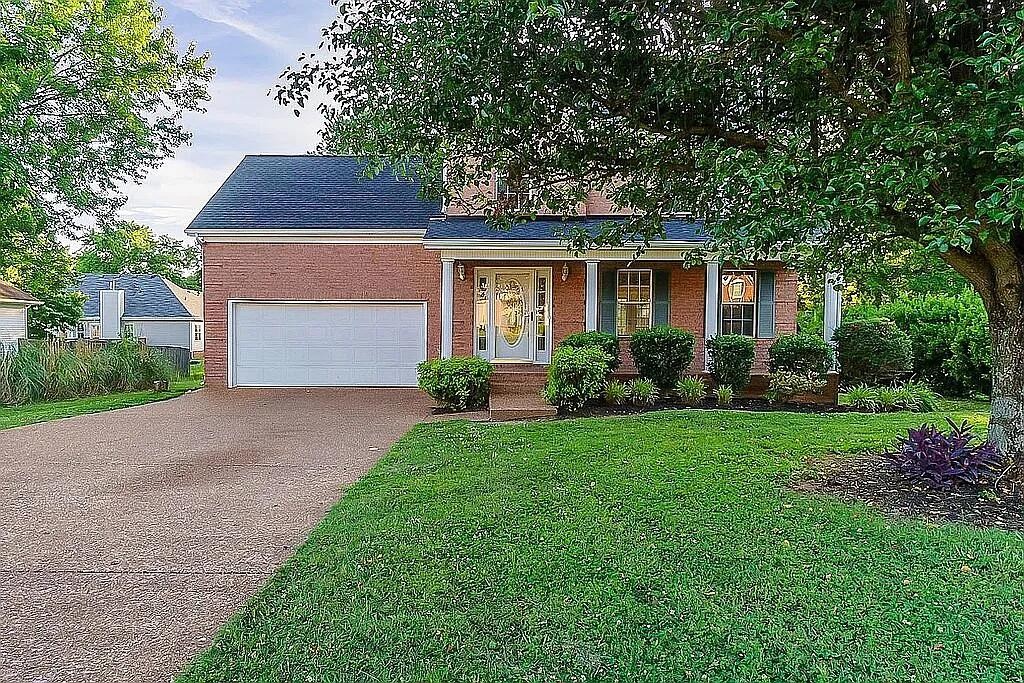 2589 Milton Ln, Thompsons Station, TN 37179