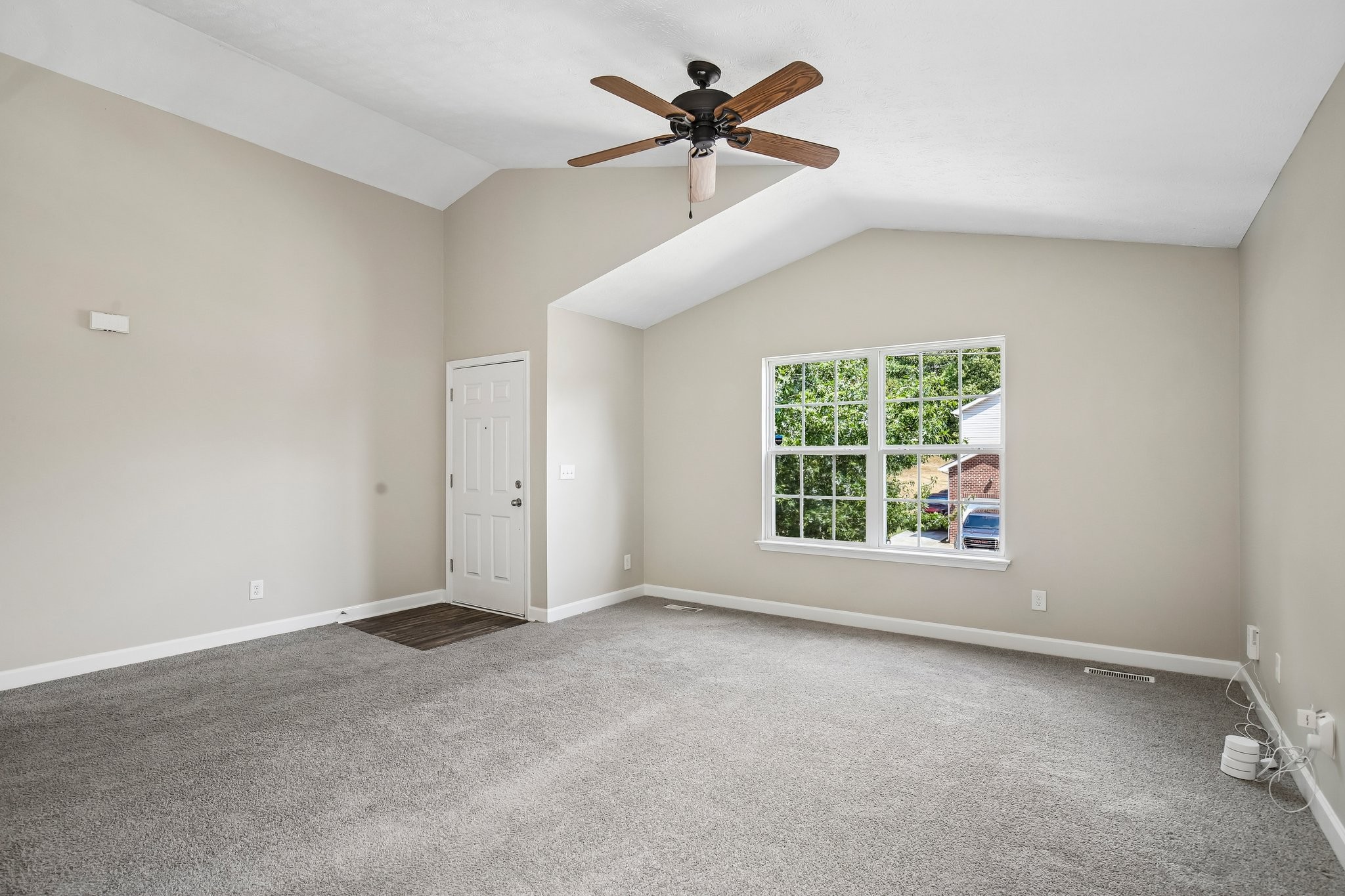 677 Belgium Dr, Hermitage, TN 37076