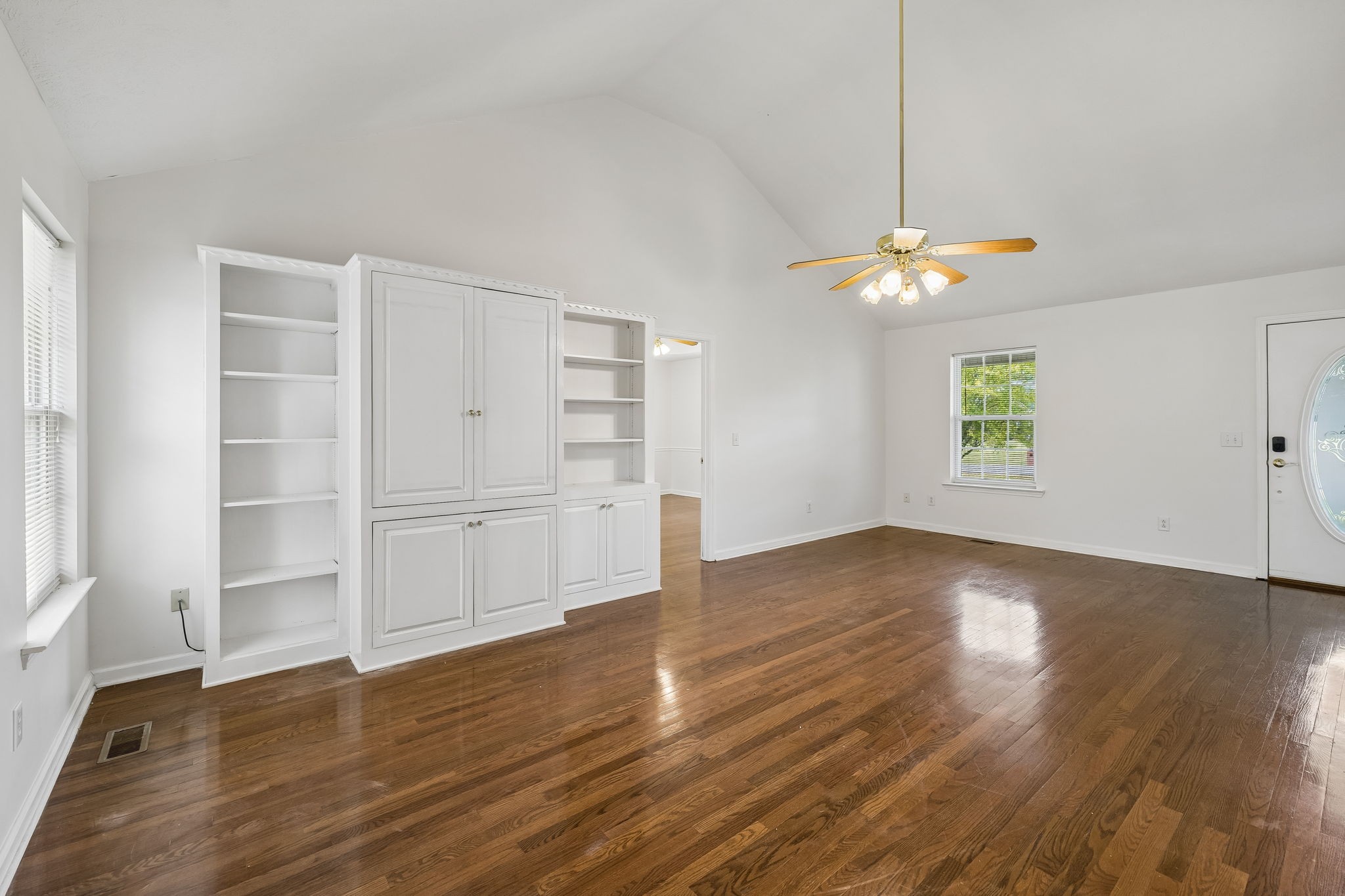 201 Tenby Dr, Murfreesboro, TN 37127