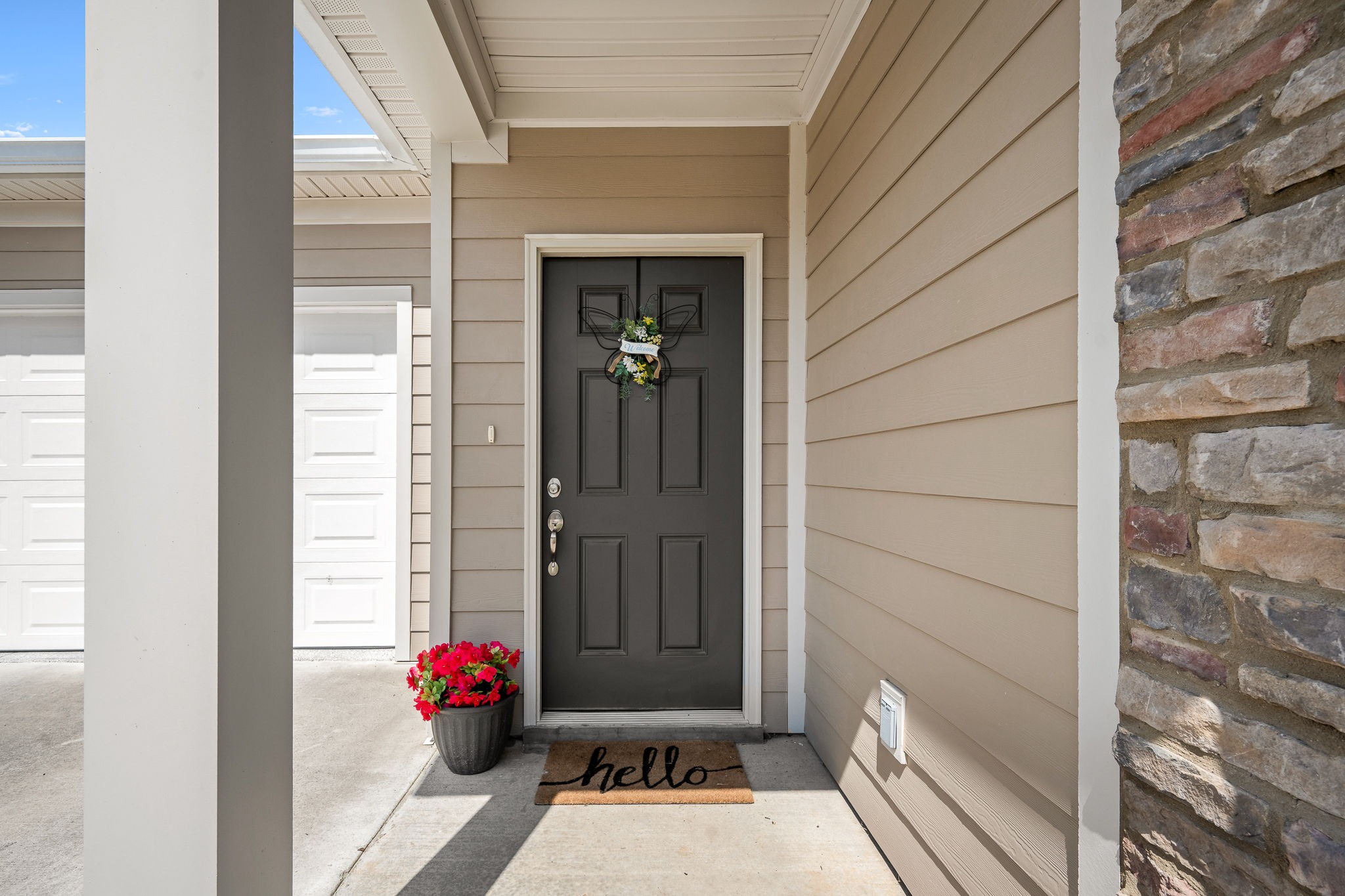 2444 Stonecenter Ln, Murfreesboro, TN 37128