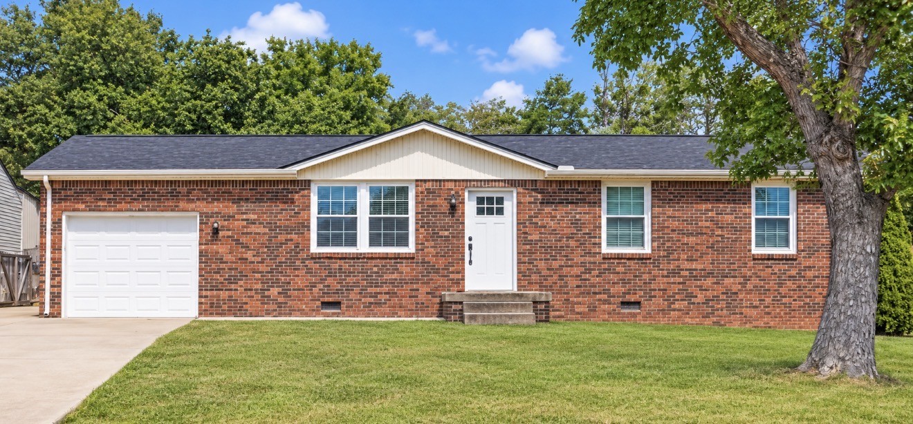 109 S Valley Rd, Hendersonville, TN 37075