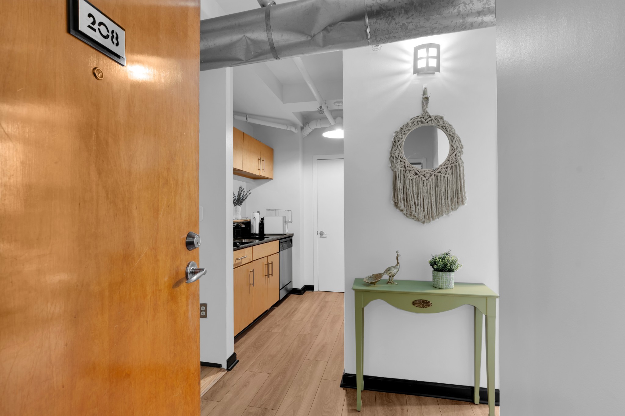 700 Church St #208, Nashville, TN 37203