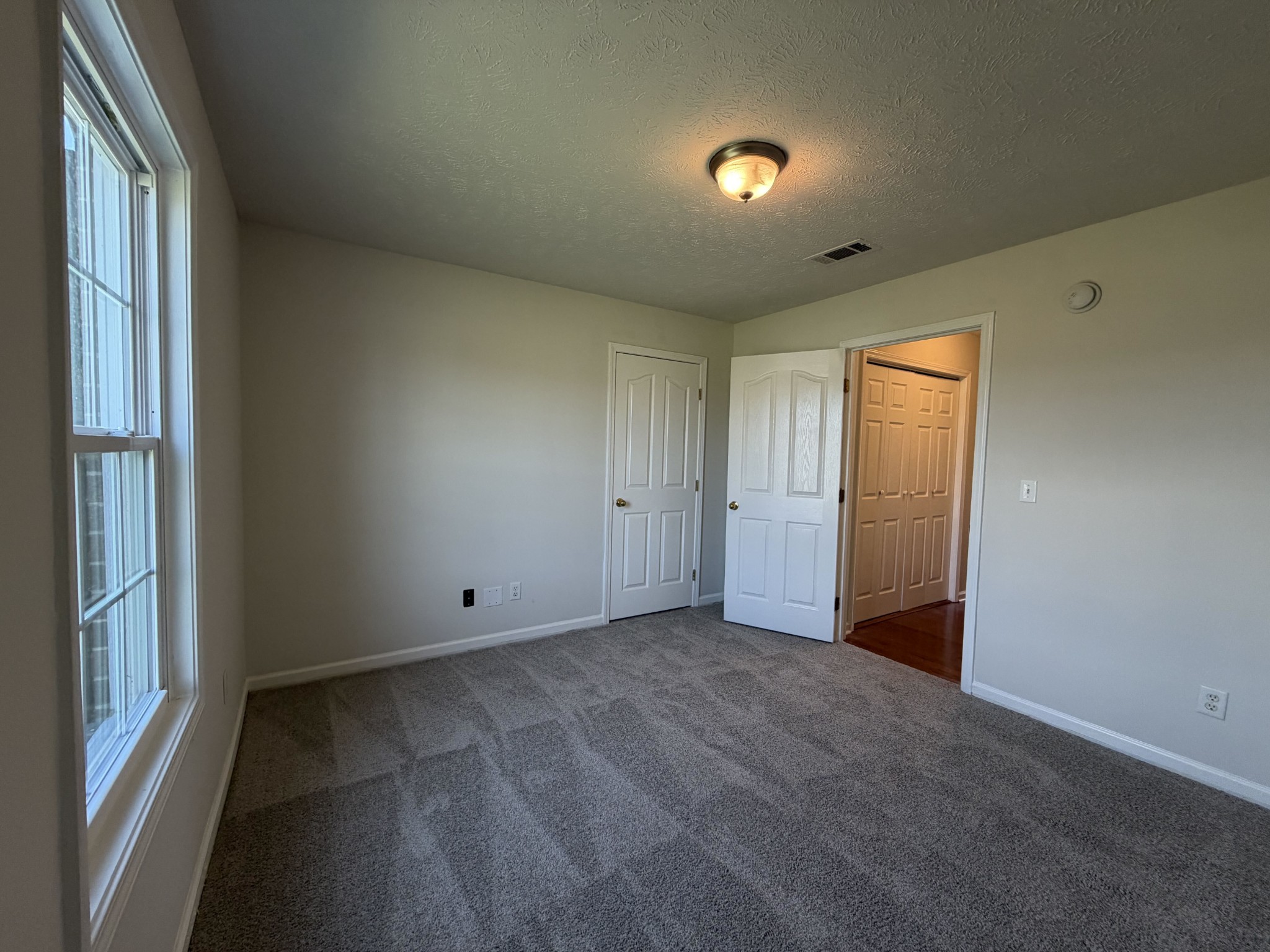 8018 Valencia Dr, Smyrna, TN 37167