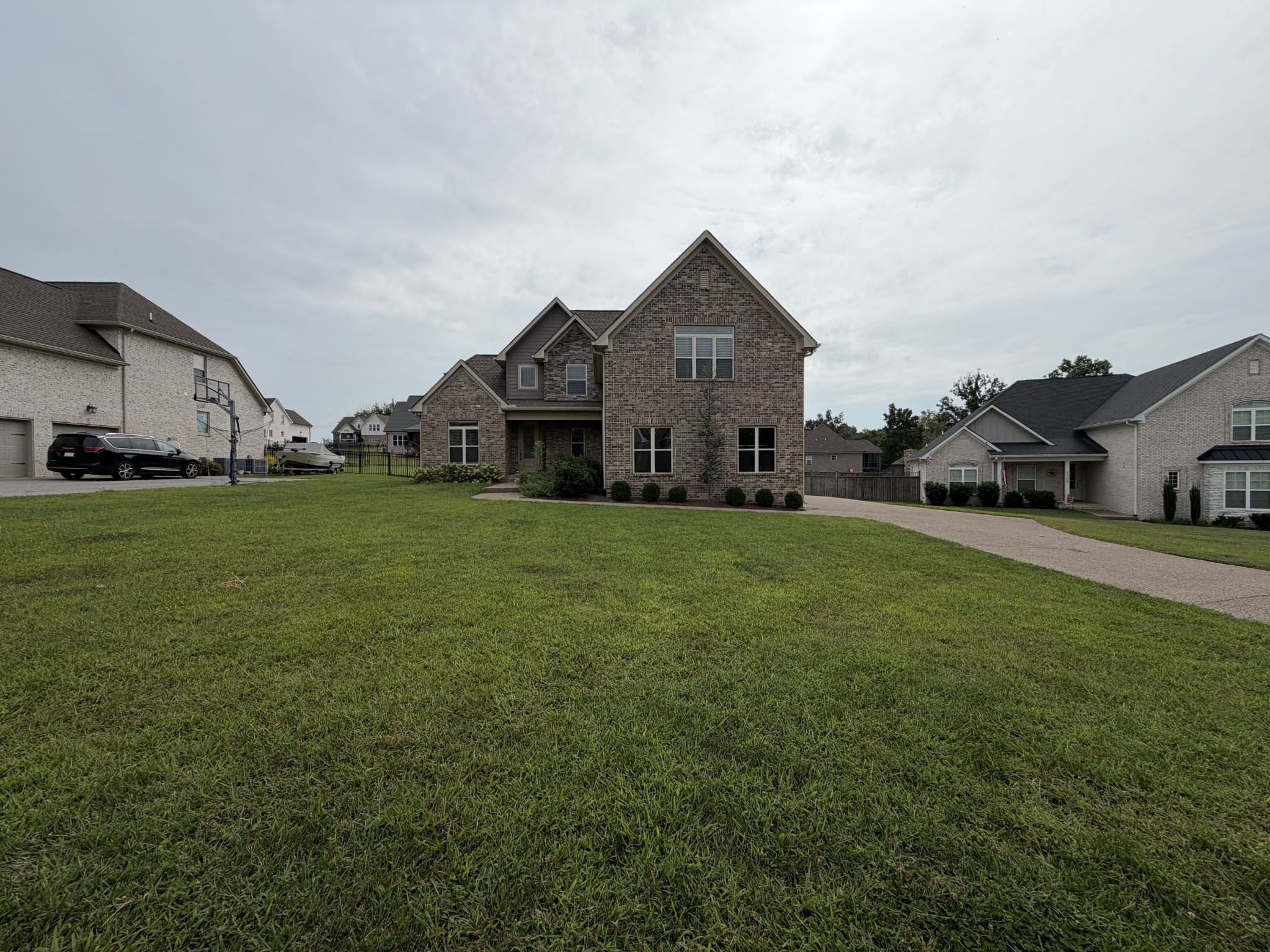1307 Christina Ct, Lebanon, TN 37087