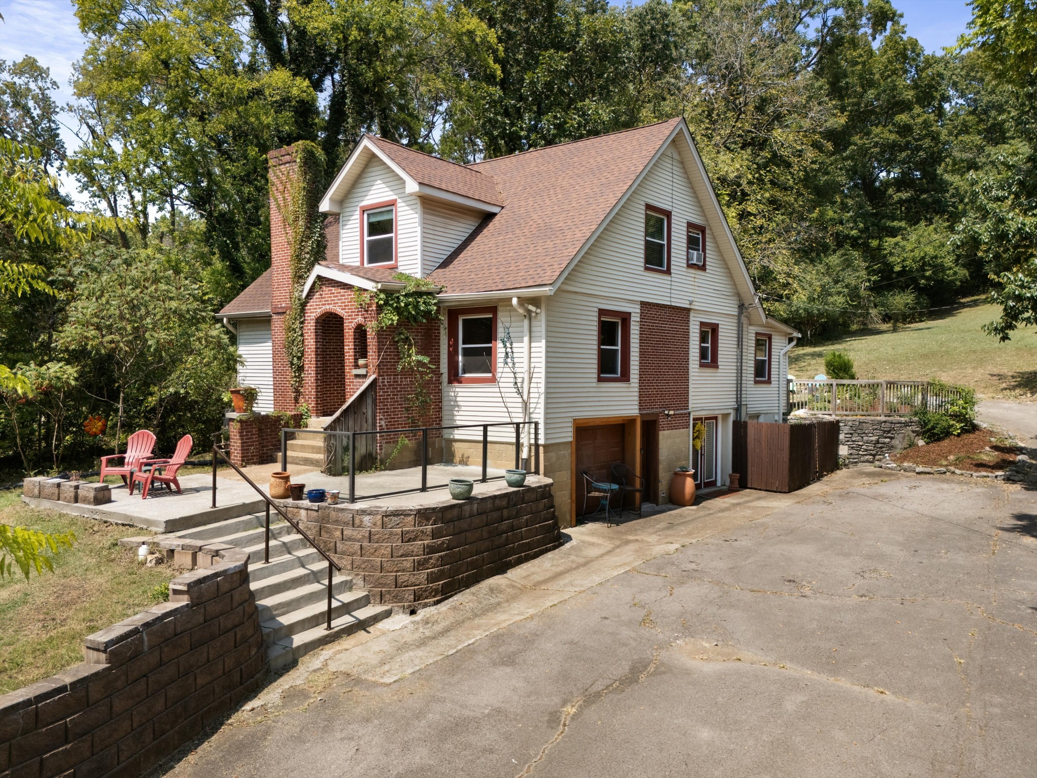 910 Due West Ave, Madison, TN 37115