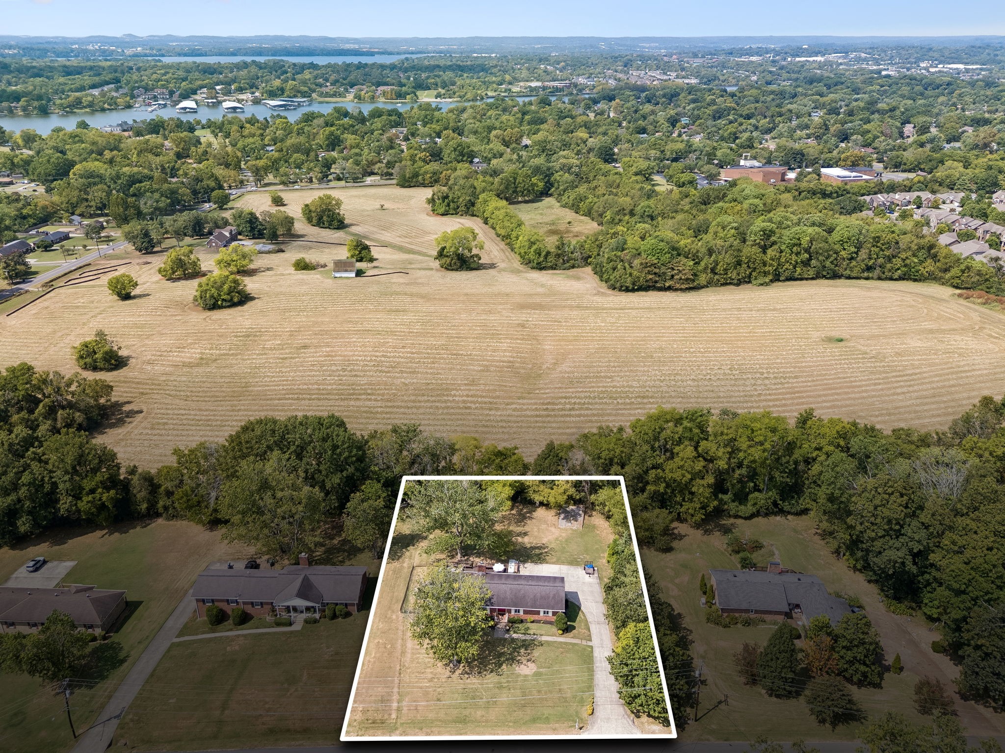105 Stuart Dr, Hendersonville, TN 37075