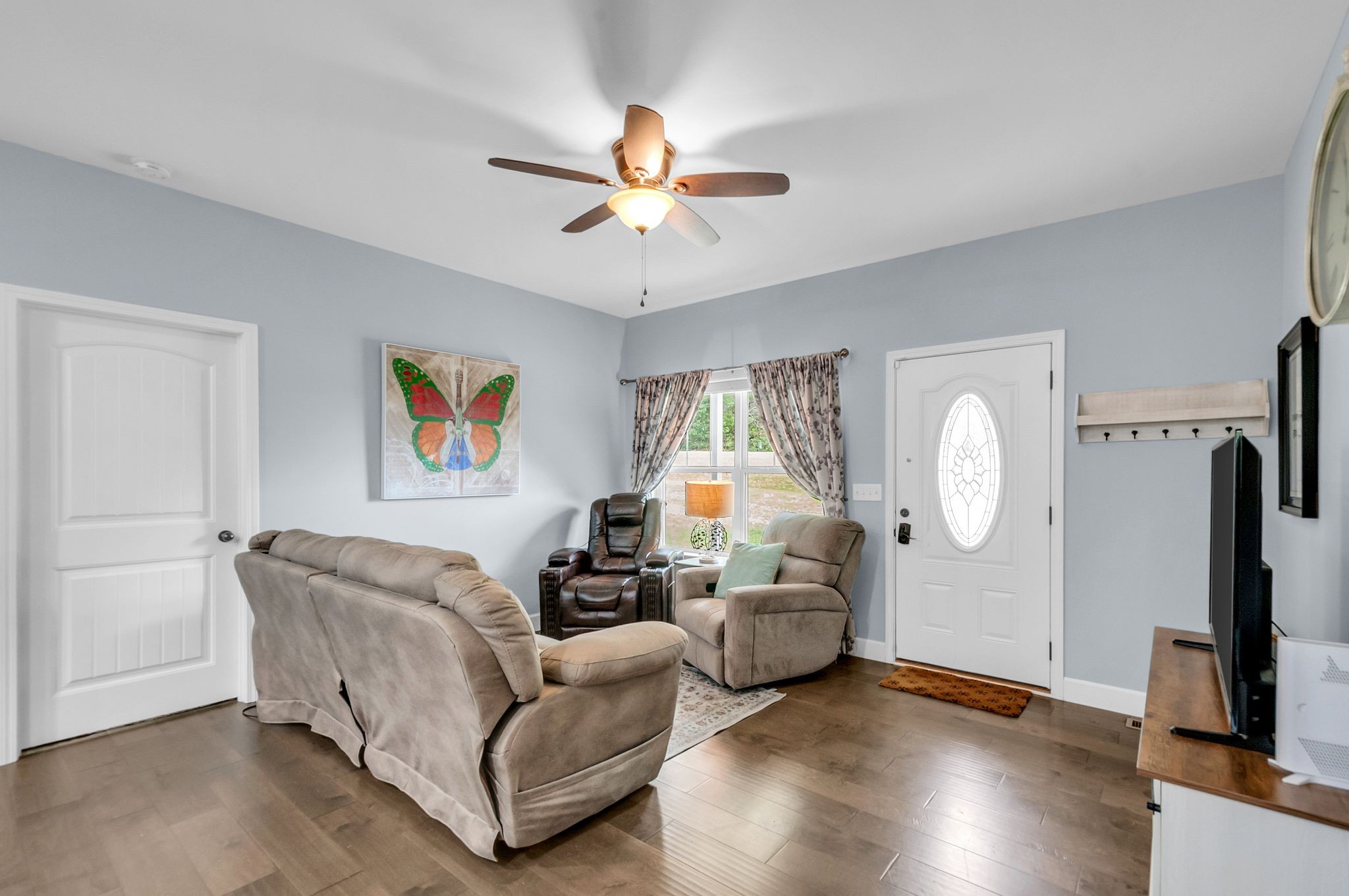 1505 Bakers Work Rd, Burns, TN 37029