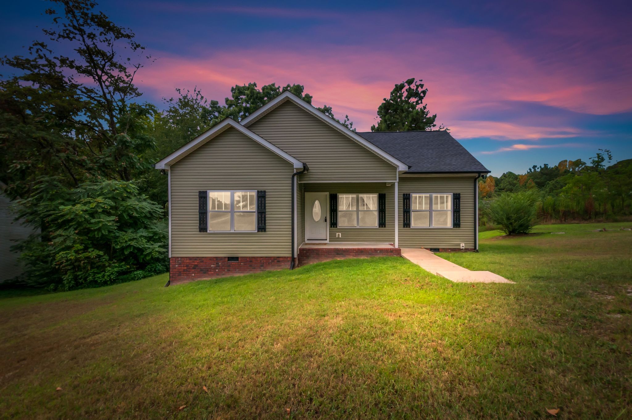 1505 Bakers Work Rd, Burns, TN 37029