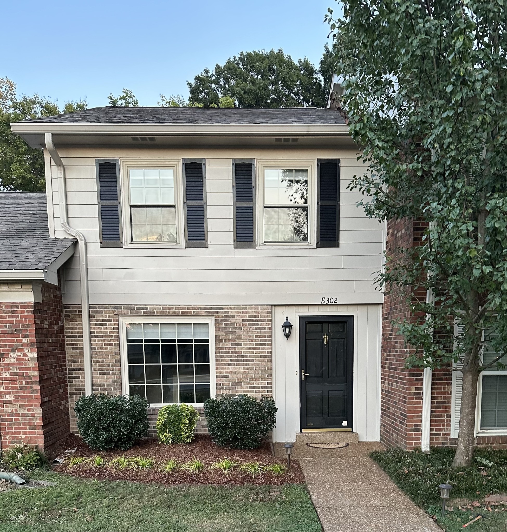8300 Sawyer Brown Rd #E302, Nashville, TN 37221