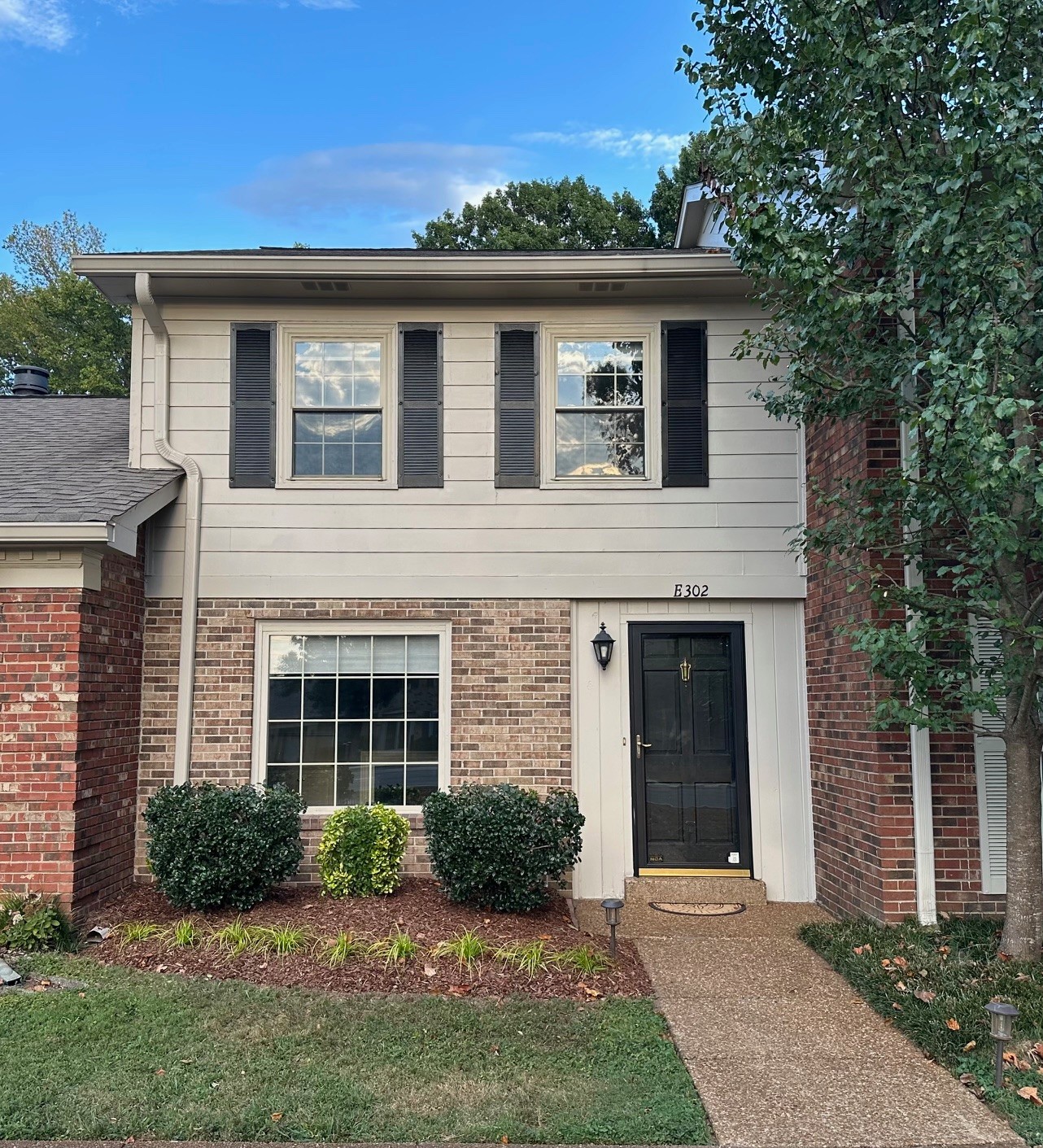 8300 Sawyer Brown Rd #E302, Nashville, TN 37221