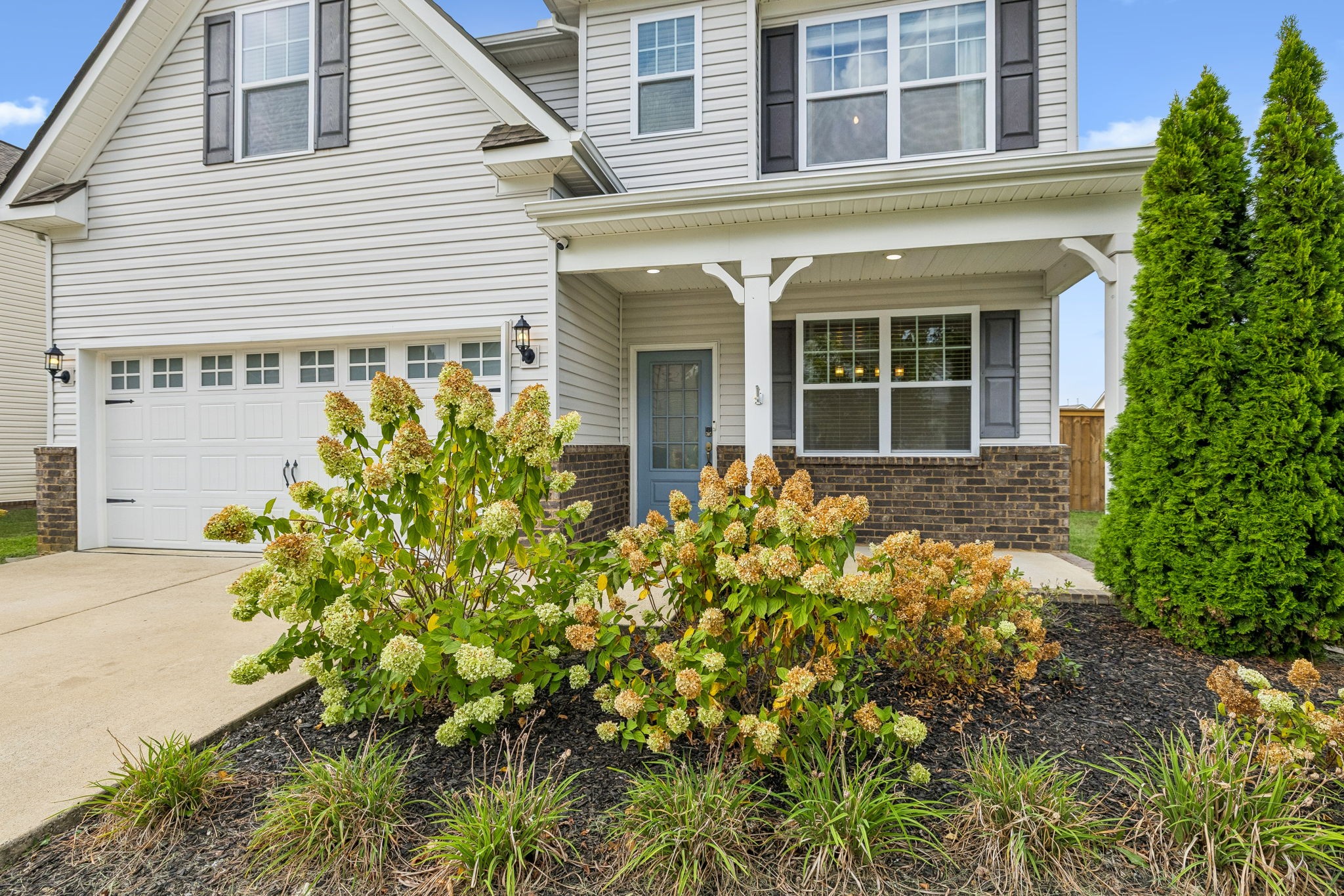 1045 Keeneland Dr, Spring Hill, TN 37174
