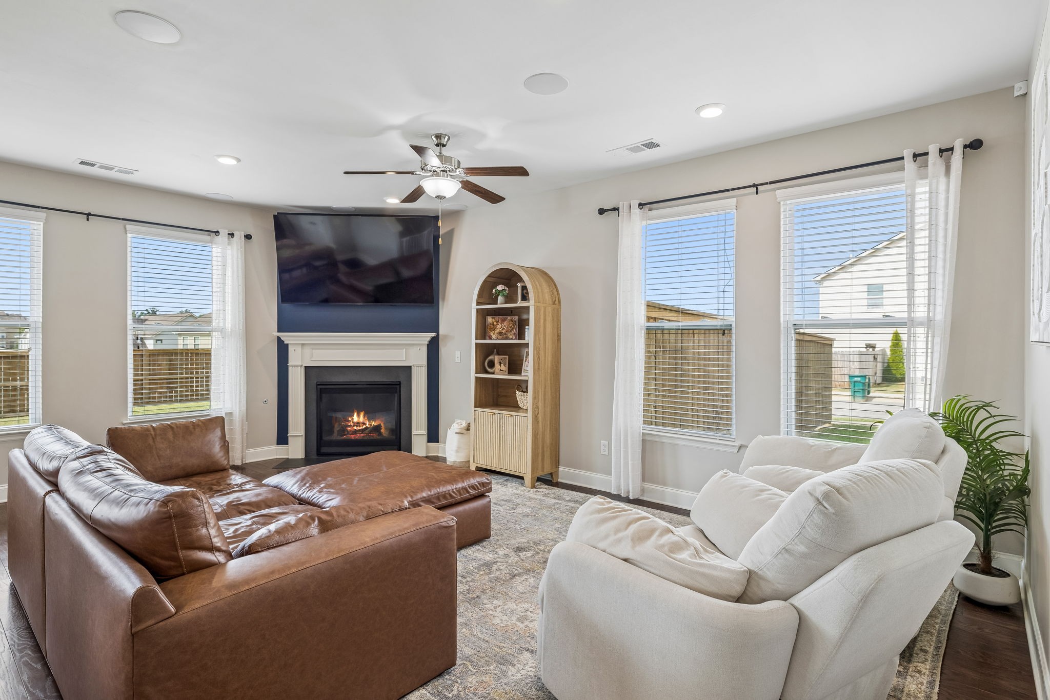 1045 Keeneland Dr, Spring Hill, TN 37174