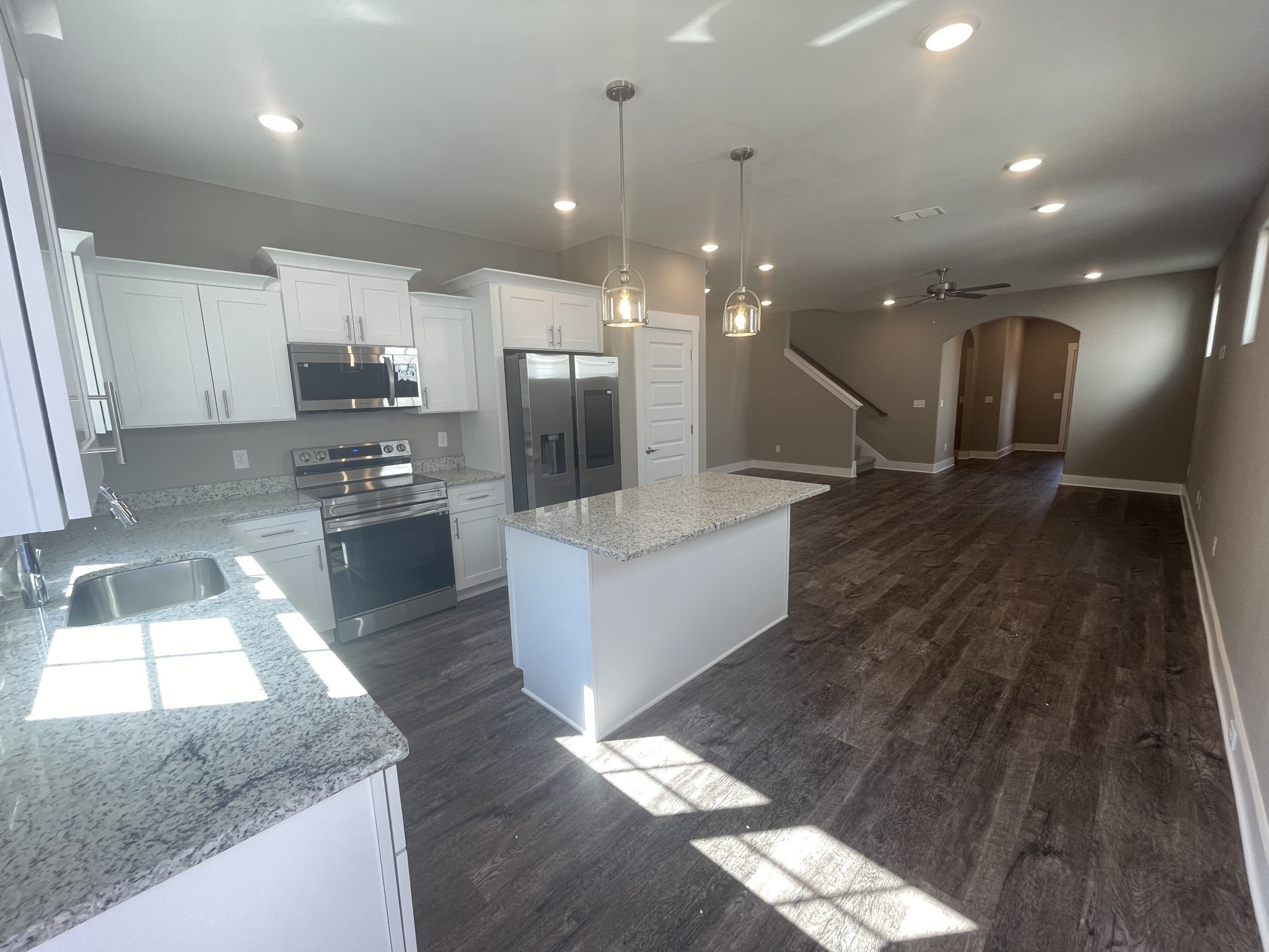 2317 Barringer Ln, Murfreesboro, TN 37128
