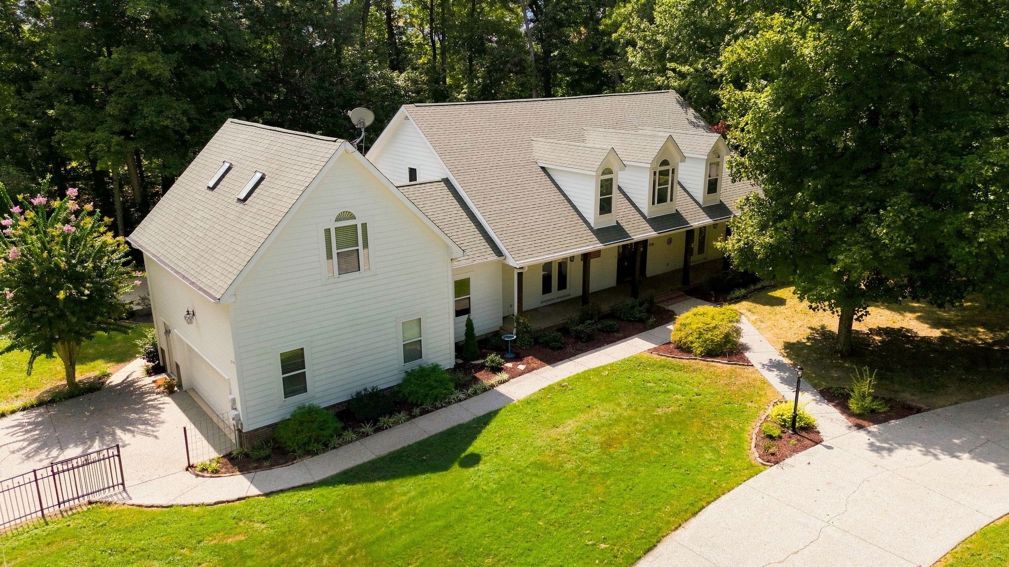 1320 Camp Ravine Rd, Burns, TN 37029