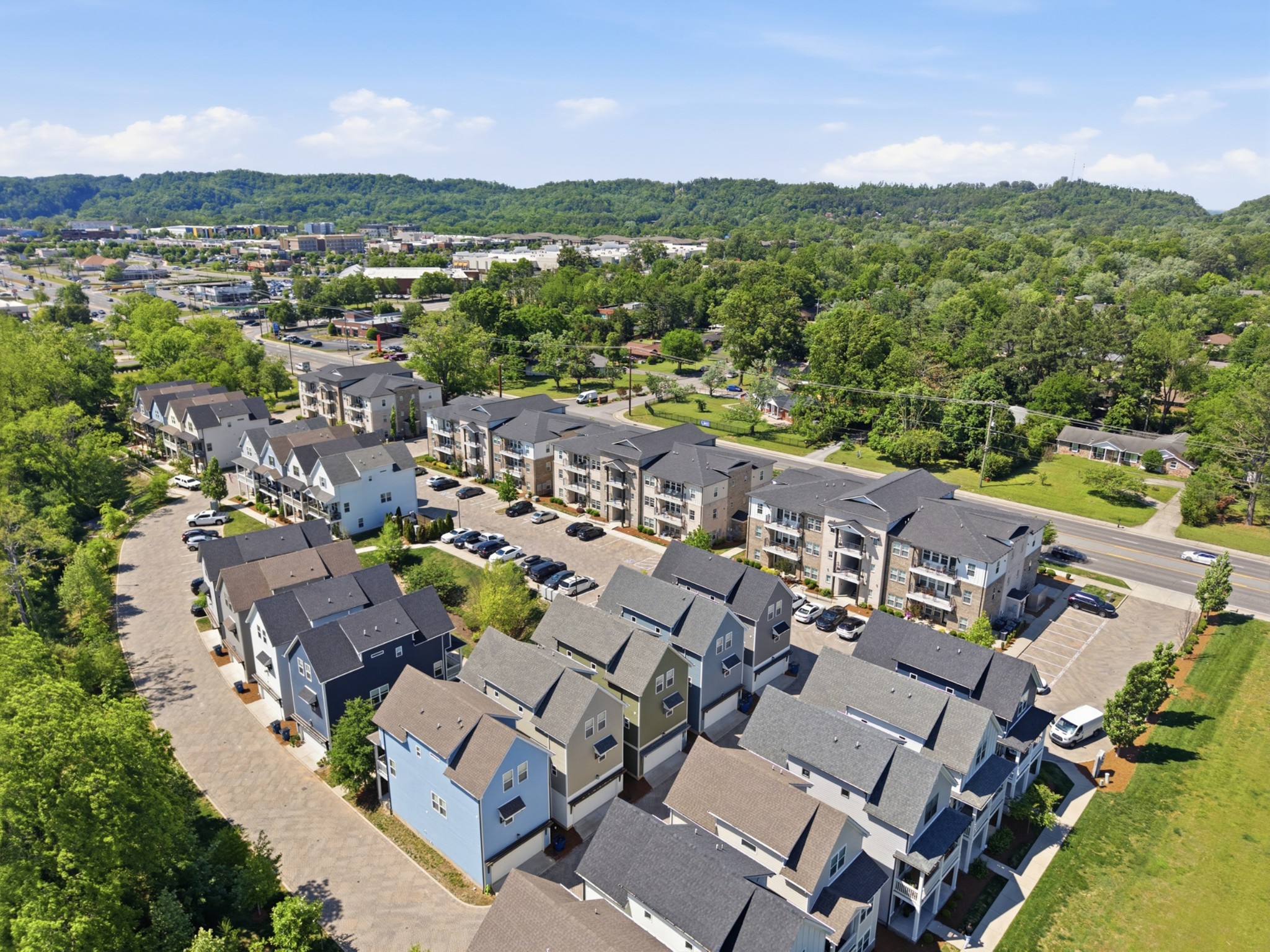624 Parkvue Place Dr, Nashville, TN 37221