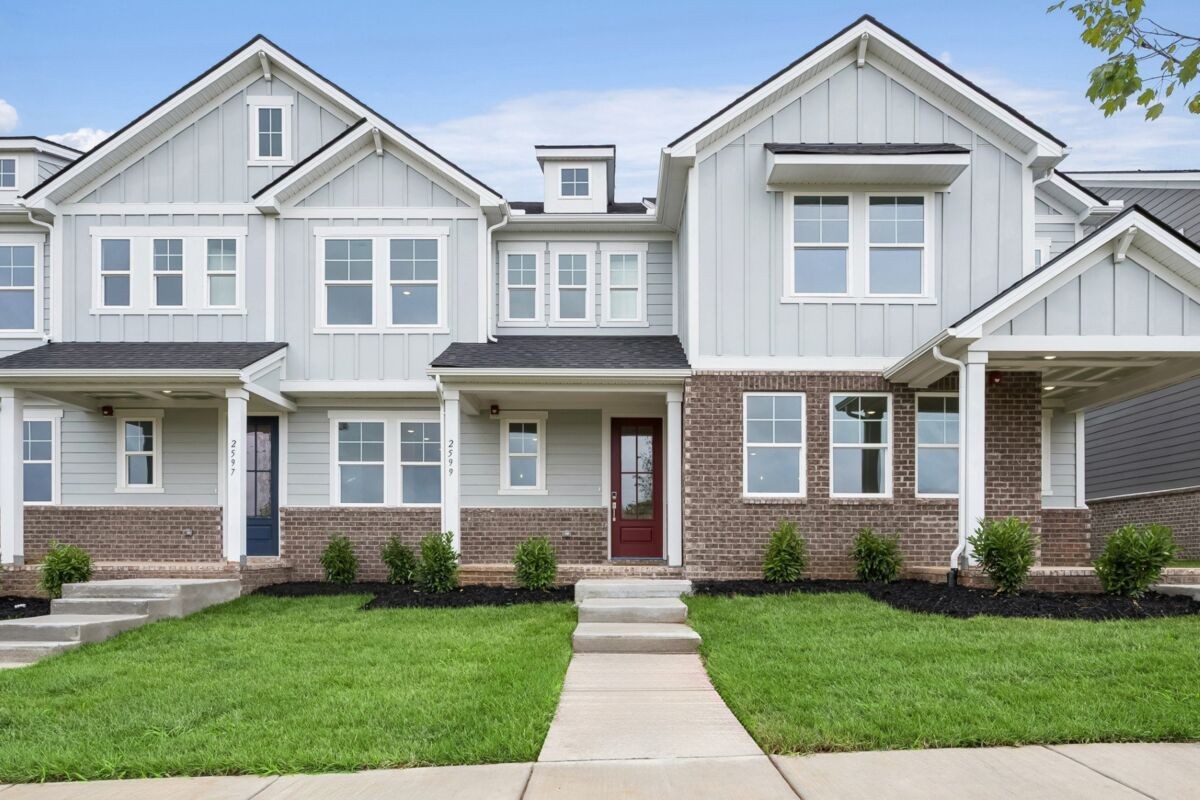 2599 Peaceful Valley Dr, Columbia, TN 38401