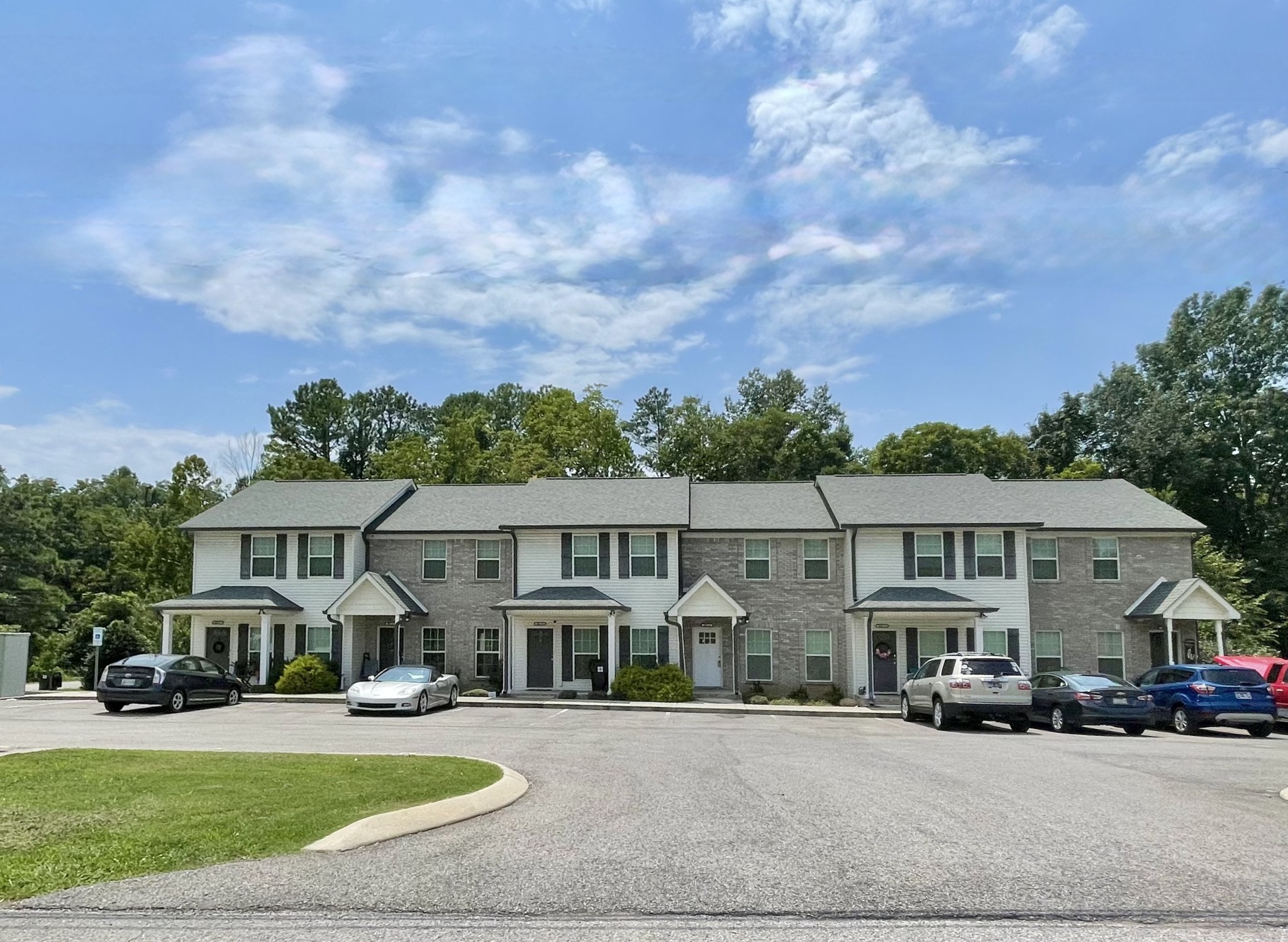 401 Caldwell Dr, Columbia, TN 38401