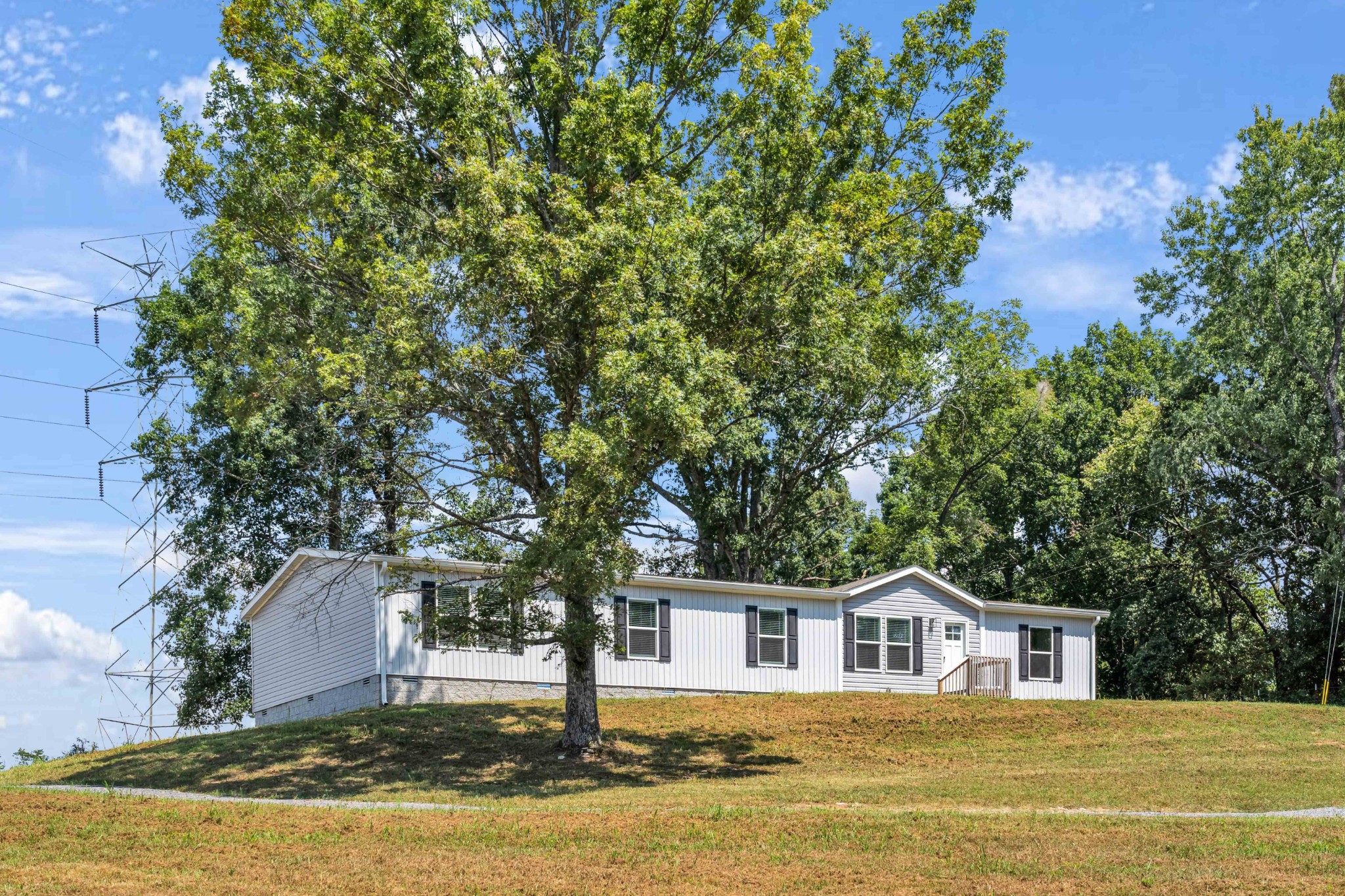 1104 Corum Hill Rd, Castalian Springs, TN 37031