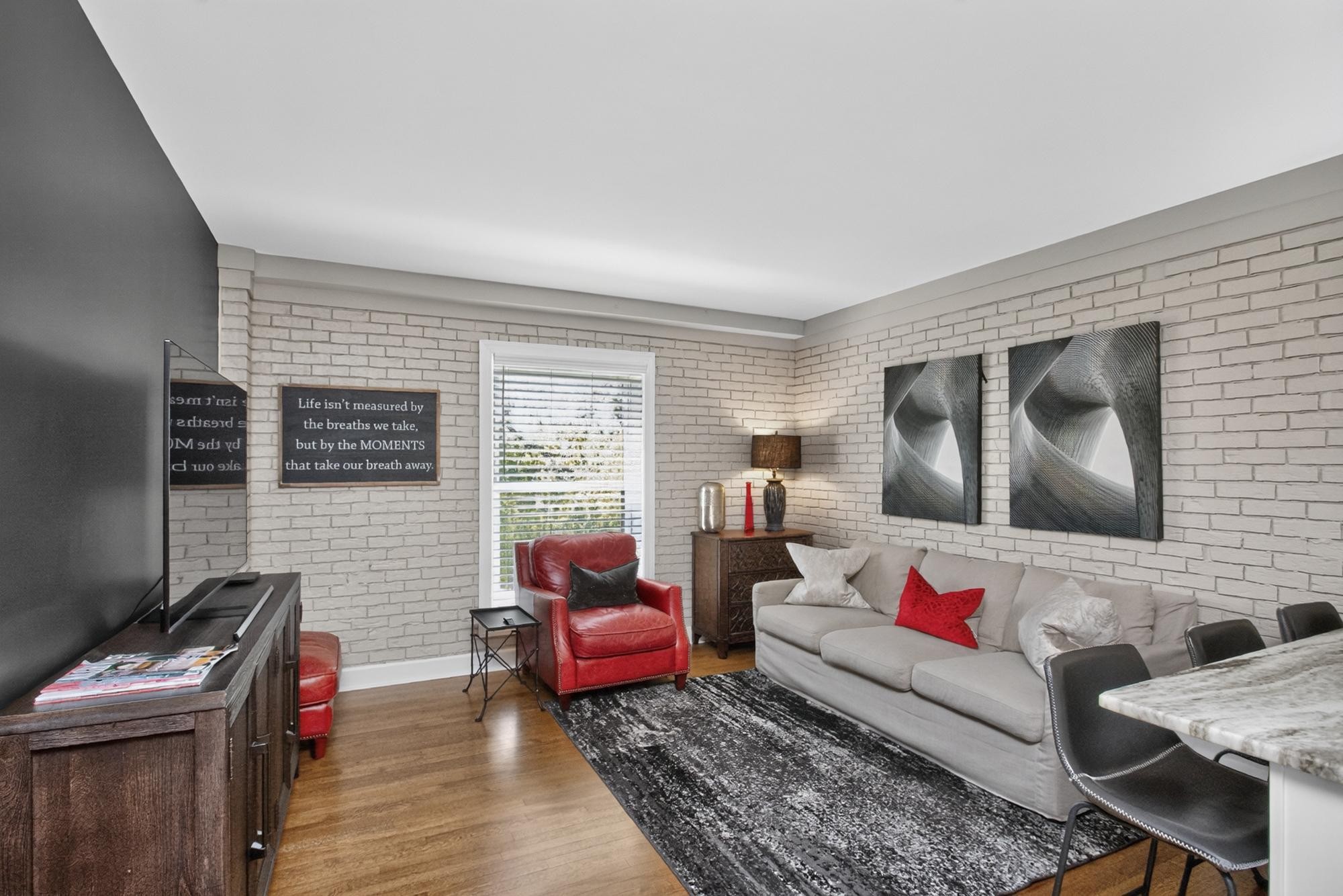 11 Music Sq E #201, Nashville, TN 37203
