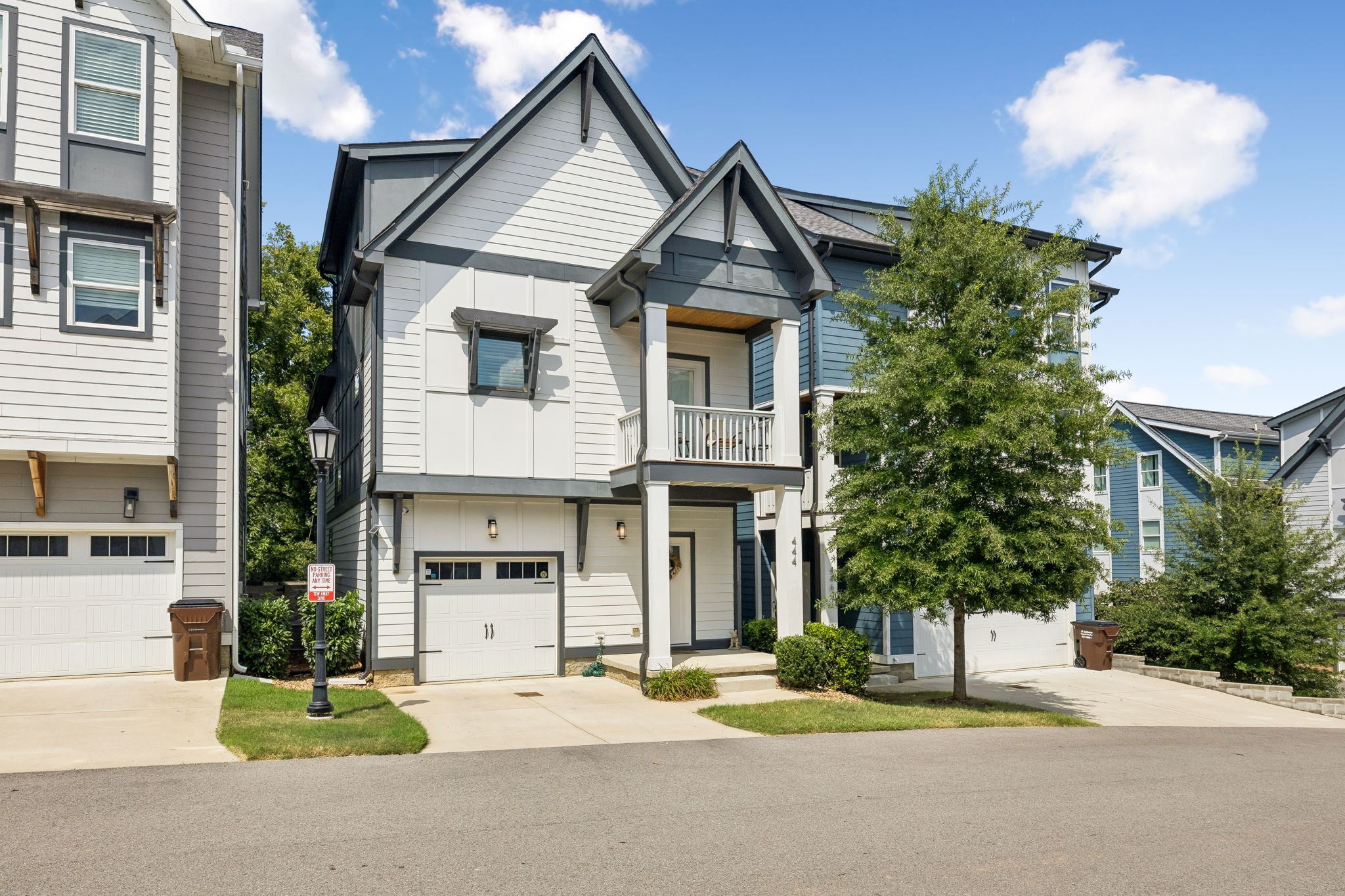444 Becanni Ln, Nashville, TN 37209