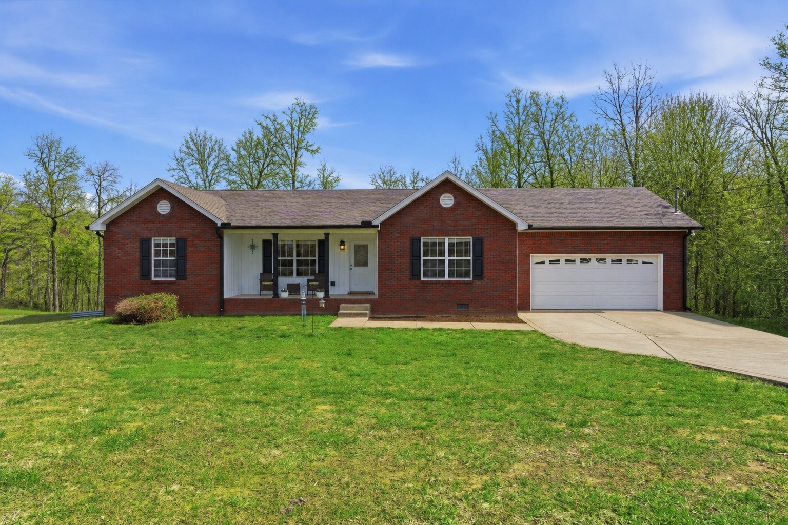 3080 Bowker Rd, Charlotte, TN 37036