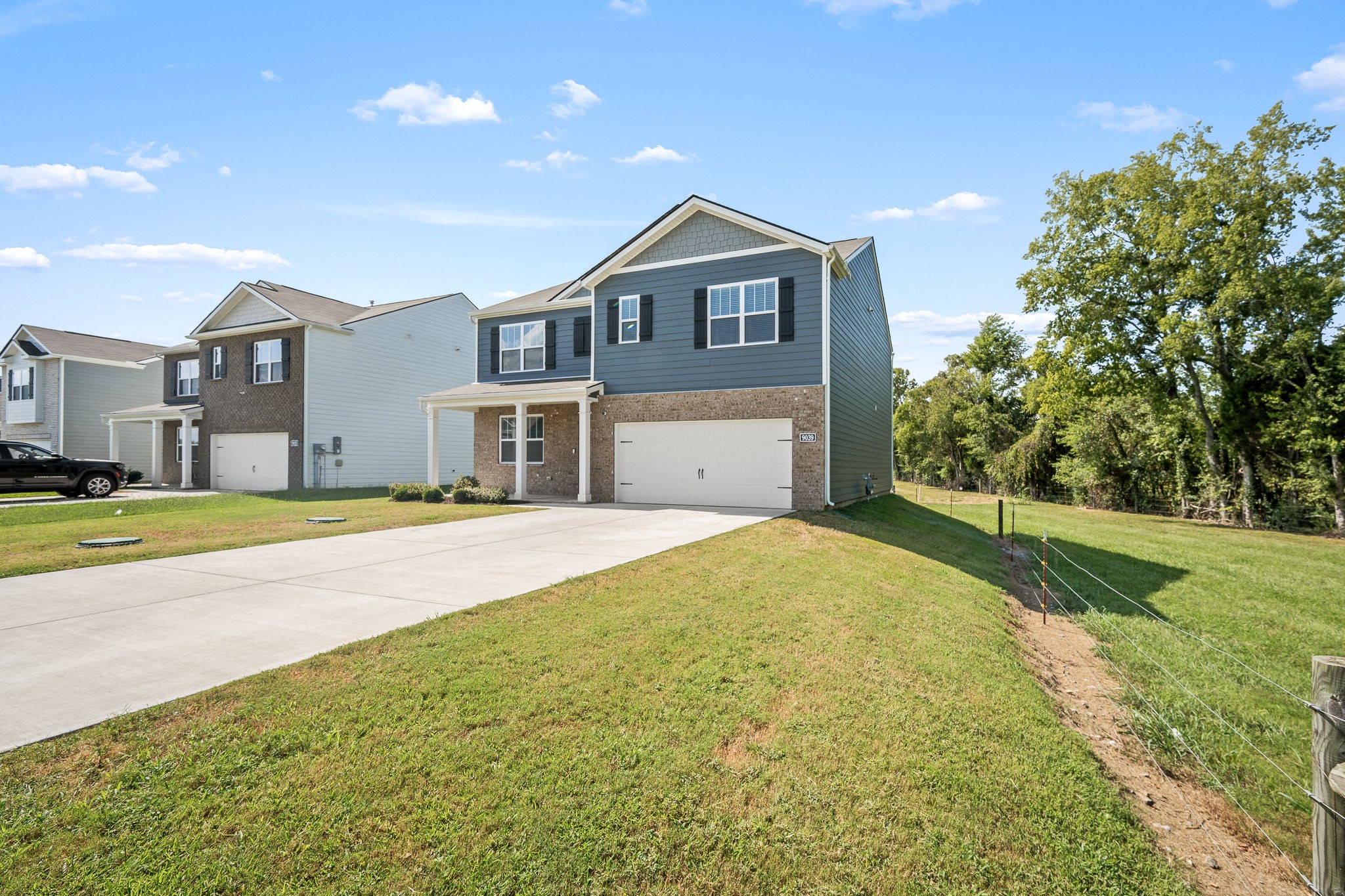 9039 Copenhagen Dr, Murfreesboro, TN 37129