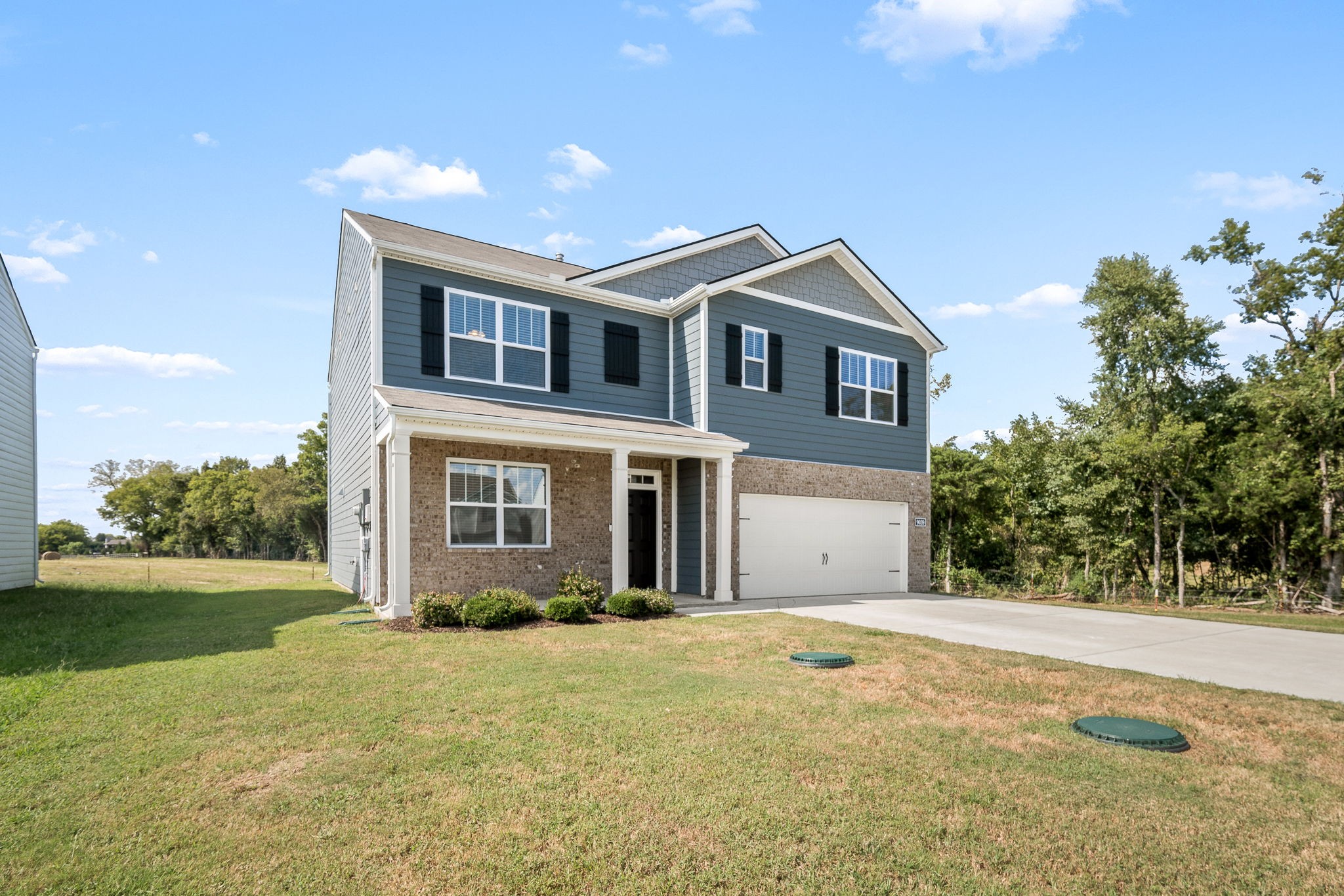 9039 Copenhagen Dr, Murfreesboro, TN 37129