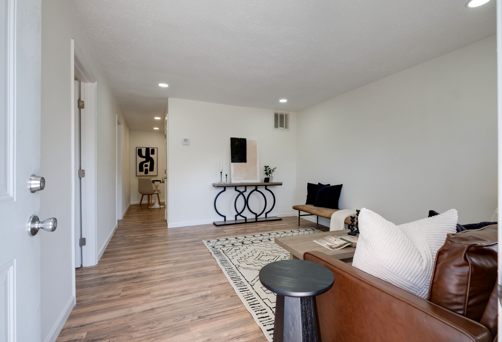 611 Boscobel St #B, Nashville, TN 37206