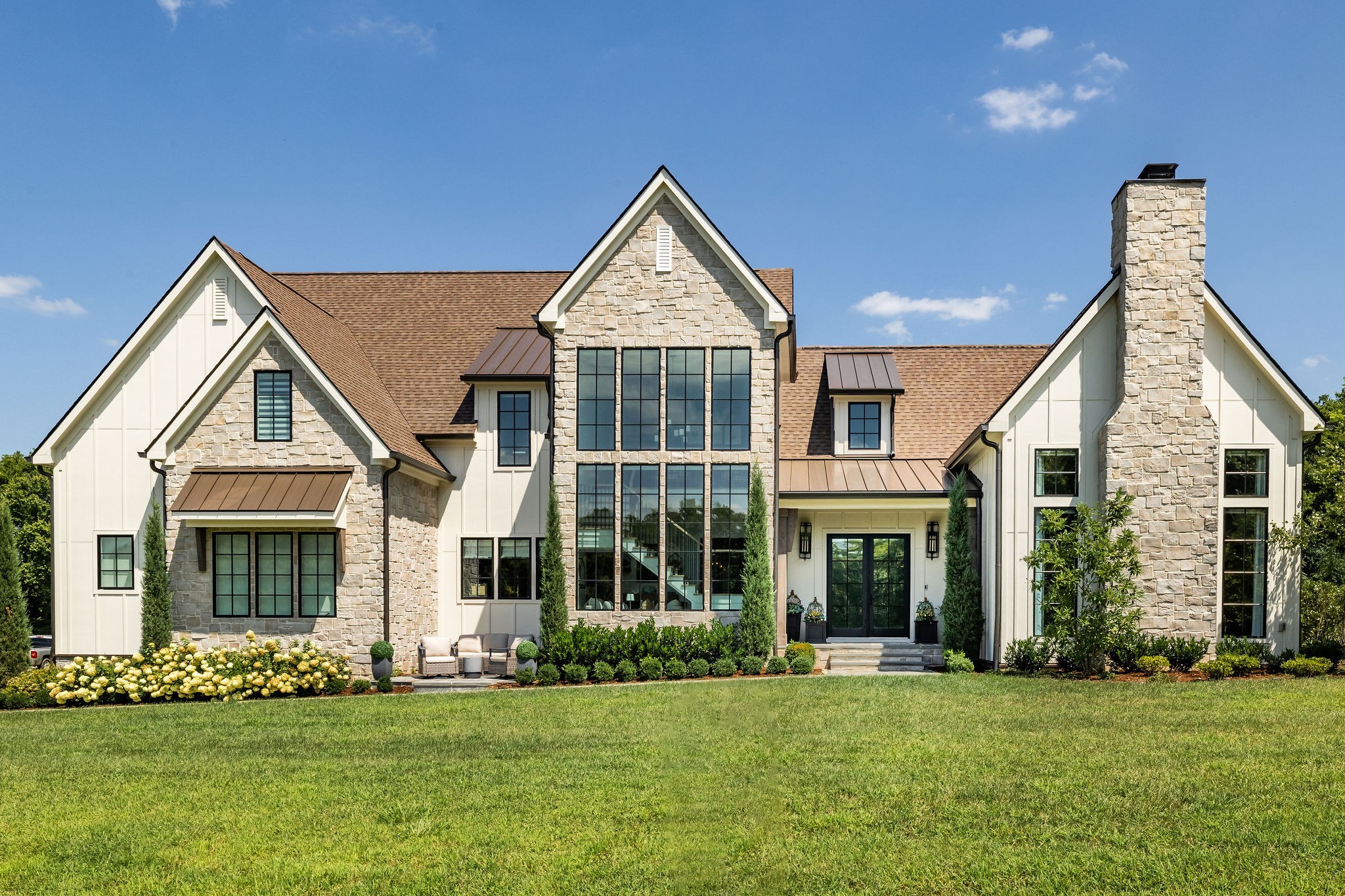1936 Silver Fox Rd, Thompsons Station, TN 37179