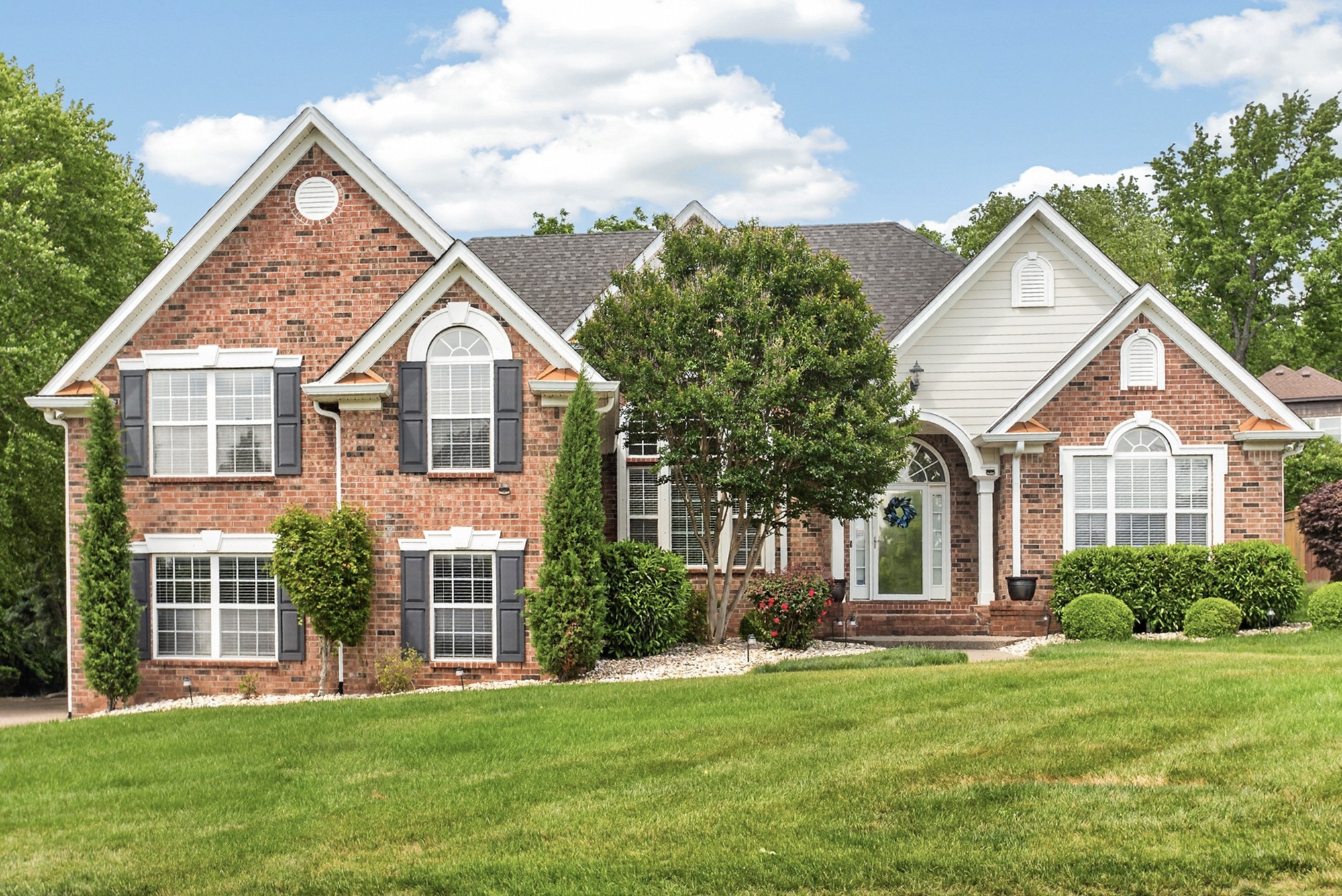 1027 Berkshire Blvd, Mount Juliet, TN 37122
