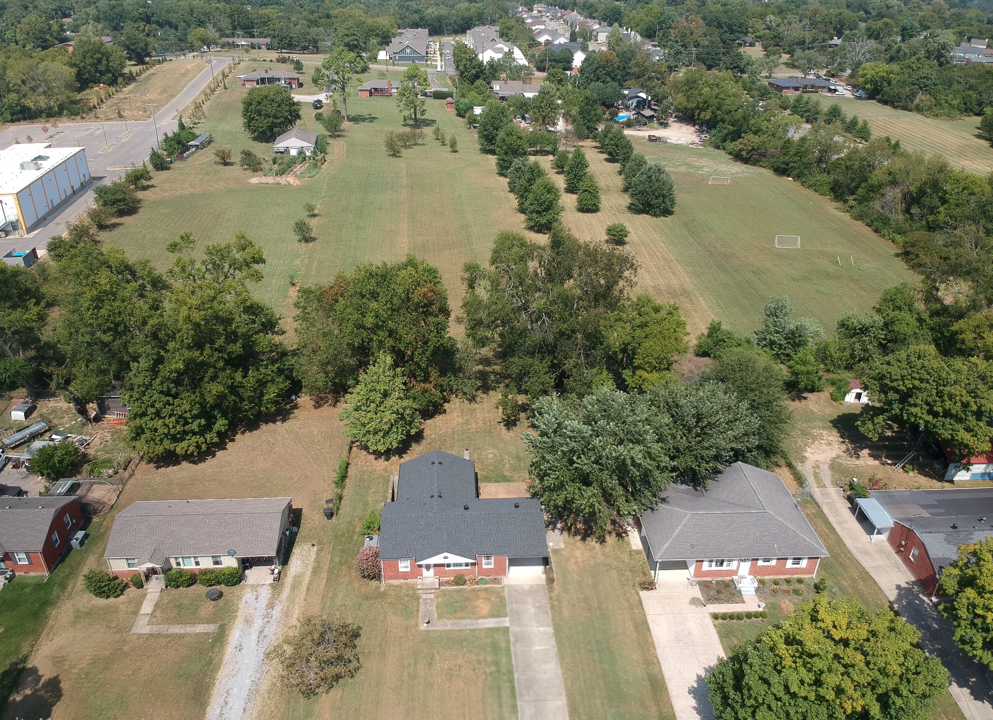 388 Melpar Dr, Nashville, TN 37211