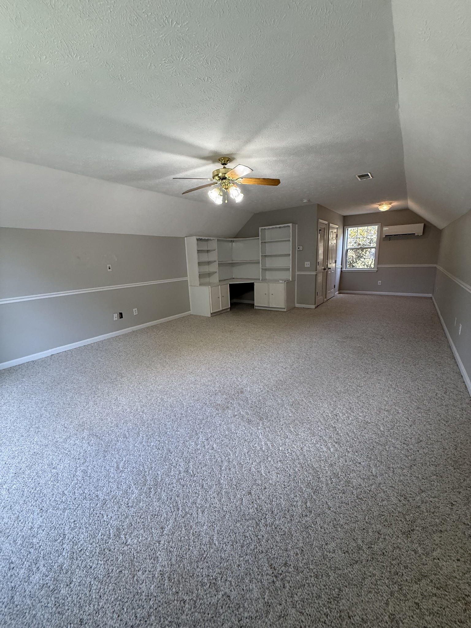 512 Tyler Ct, Cottontown, TN 37048