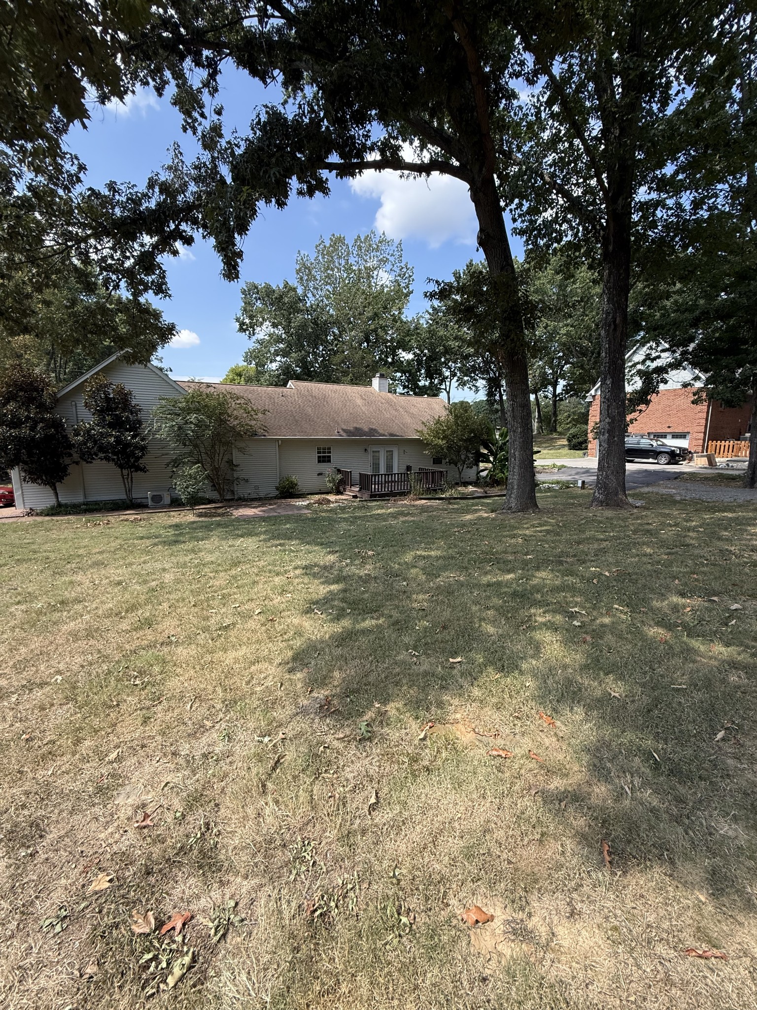 512 Tyler Ct, Cottontown, TN 37048