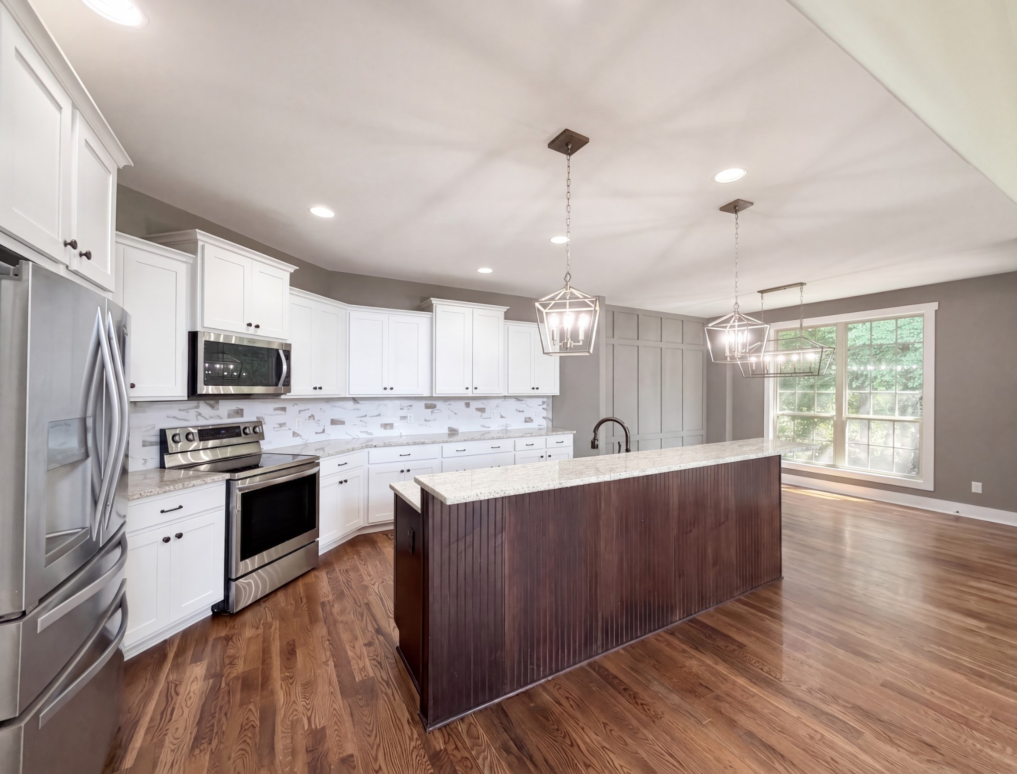 2155 Savage Creek Dr, Springfield, TN 37172