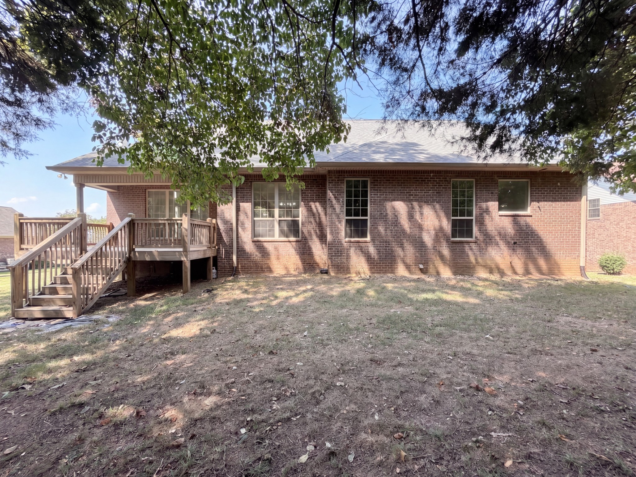 2155 Savage Creek Dr, Springfield, TN 37172