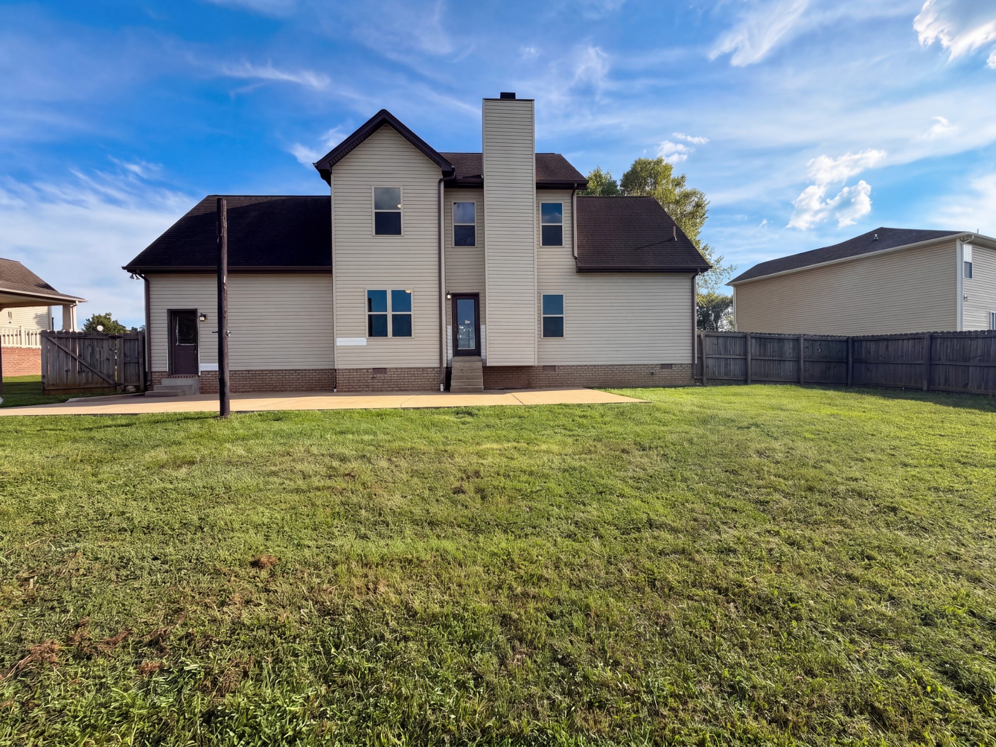 308 W Winterberry Trl, White House, TN 37188