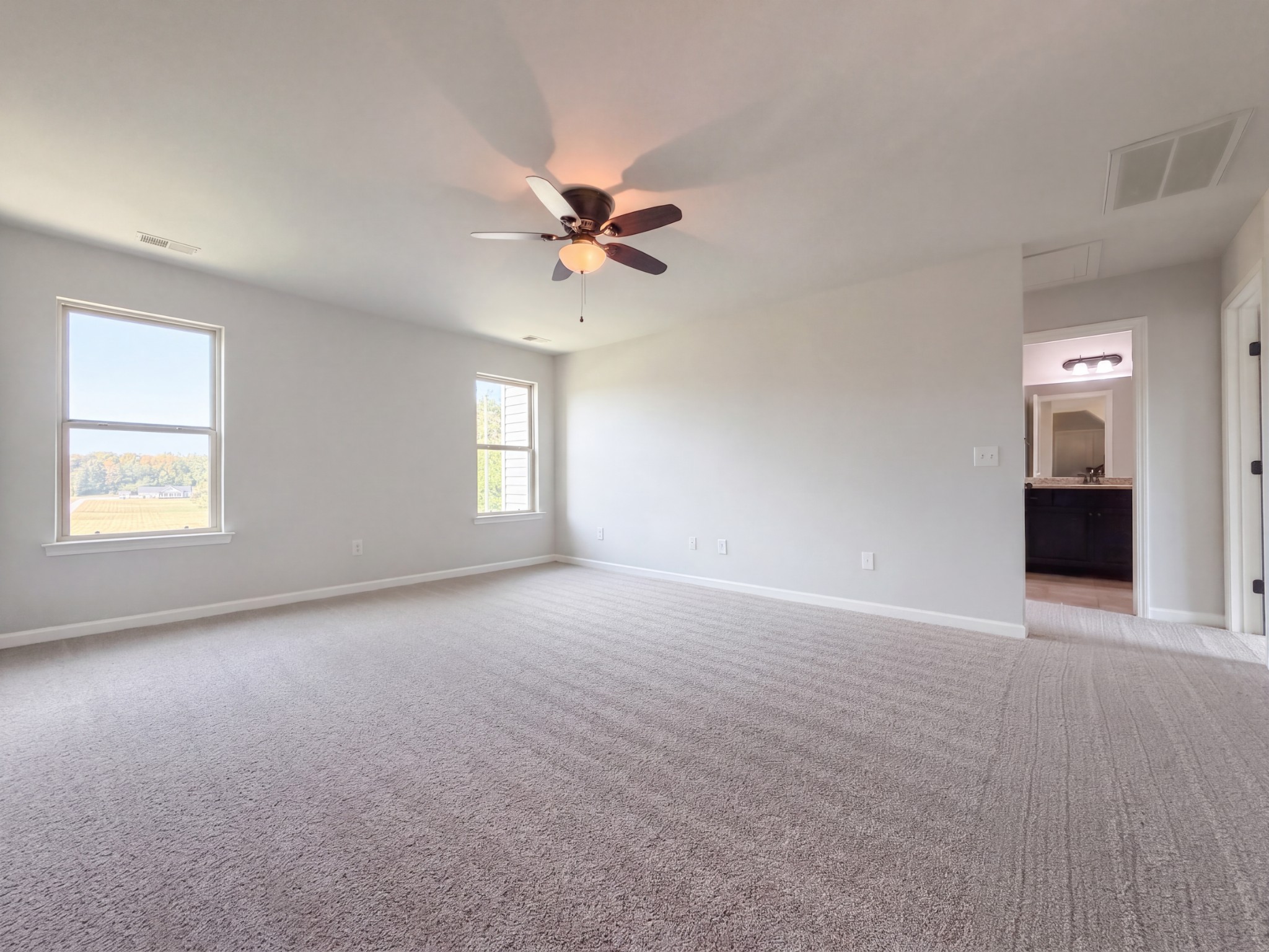 308 W Winterberry Trl, White House, TN 37188