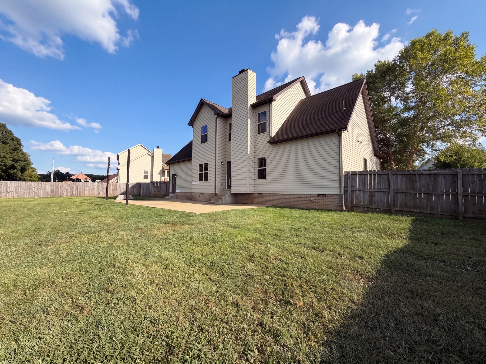 308 W Winterberry Trl, White House, TN 37188