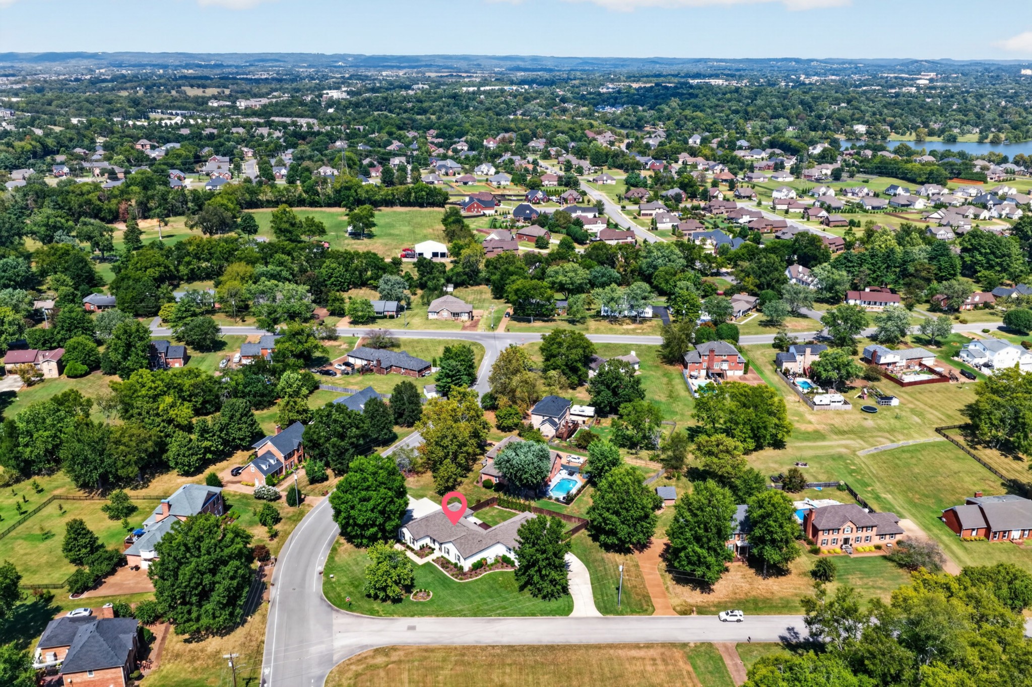 692 Northridge Dr, Gallatin, TN 37066