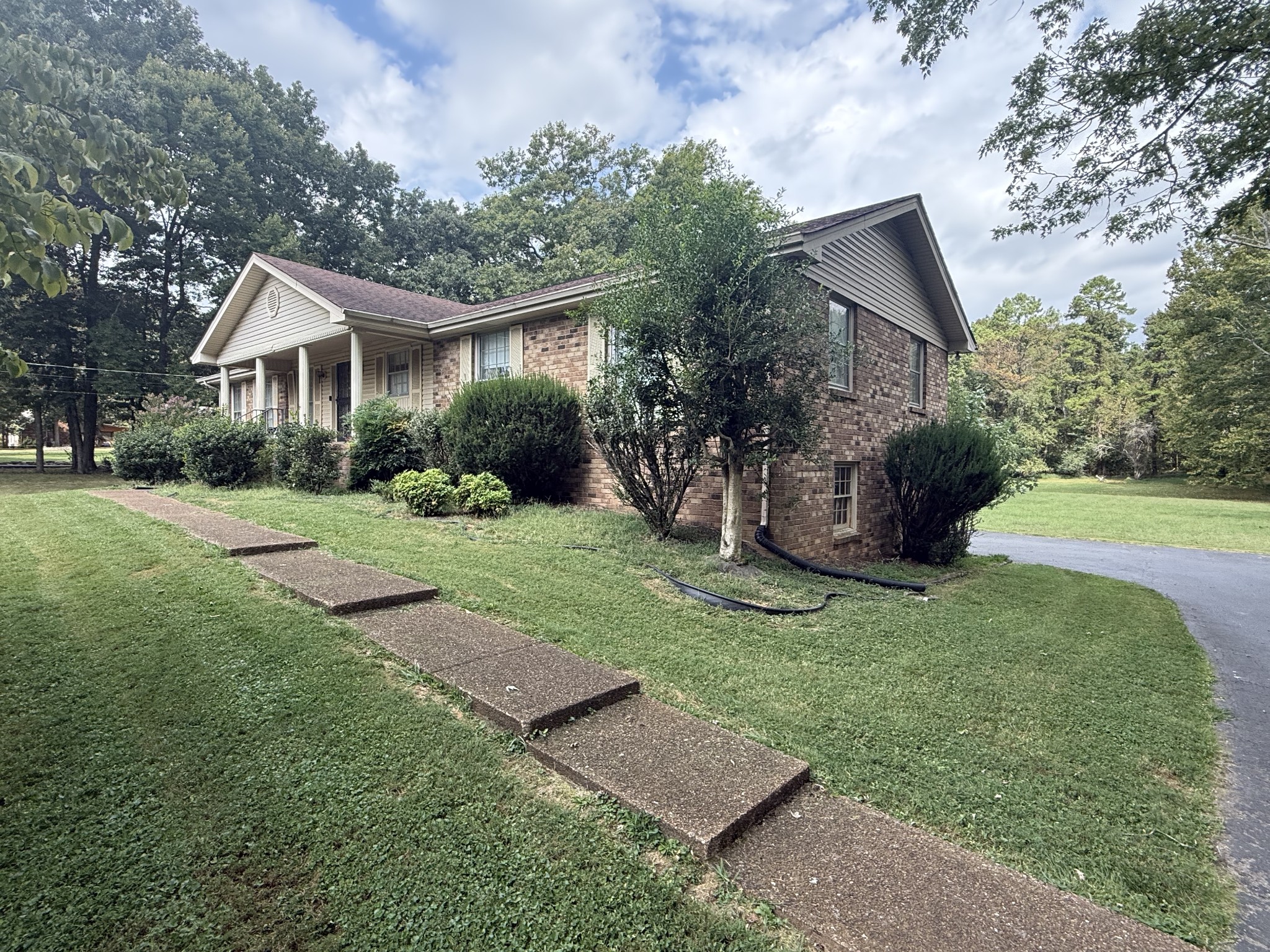 131 Bluegrass Pkwy, Lebanon, TN 37090