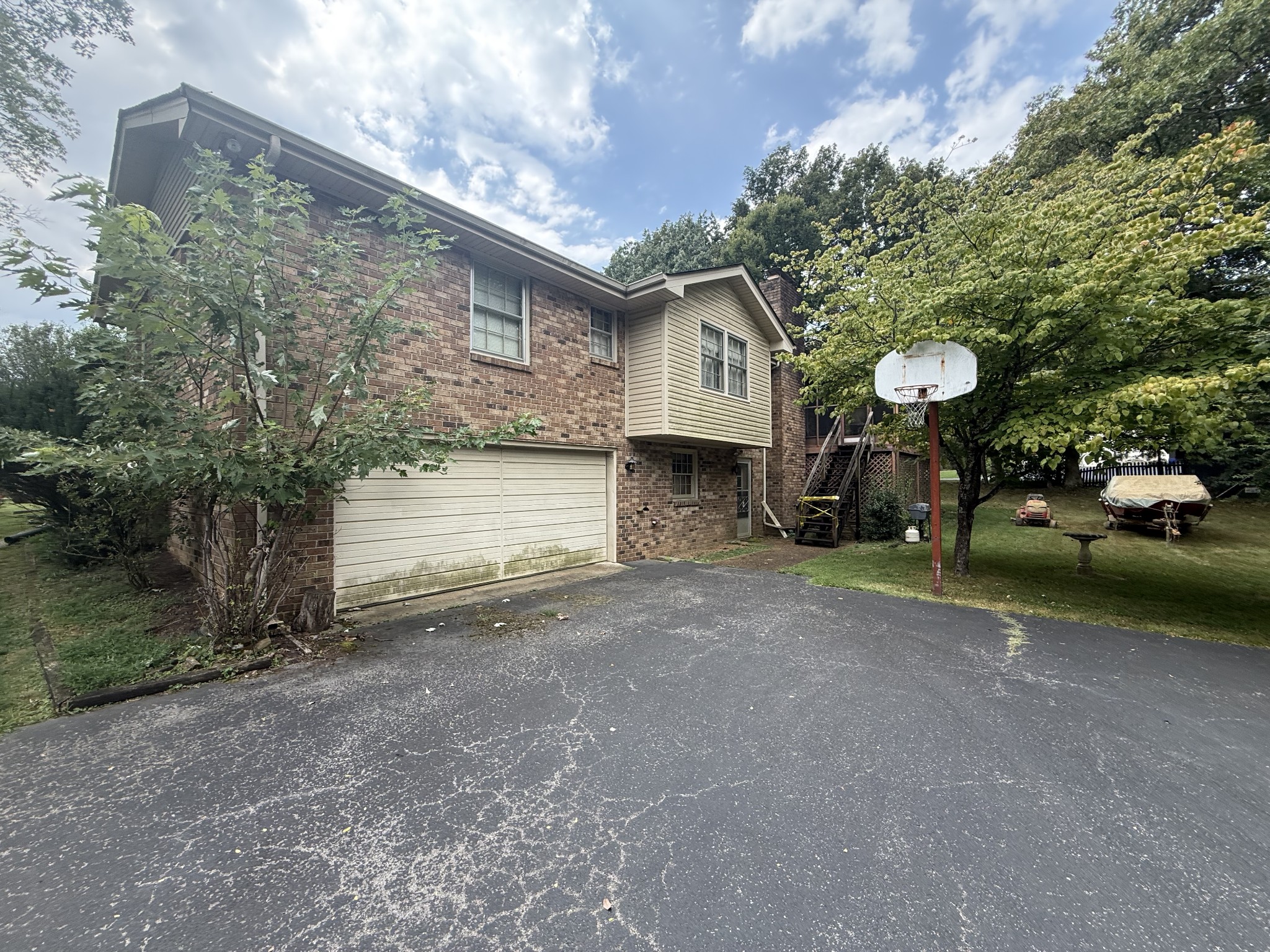 131 Bluegrass Pkwy, Lebanon, TN 37090