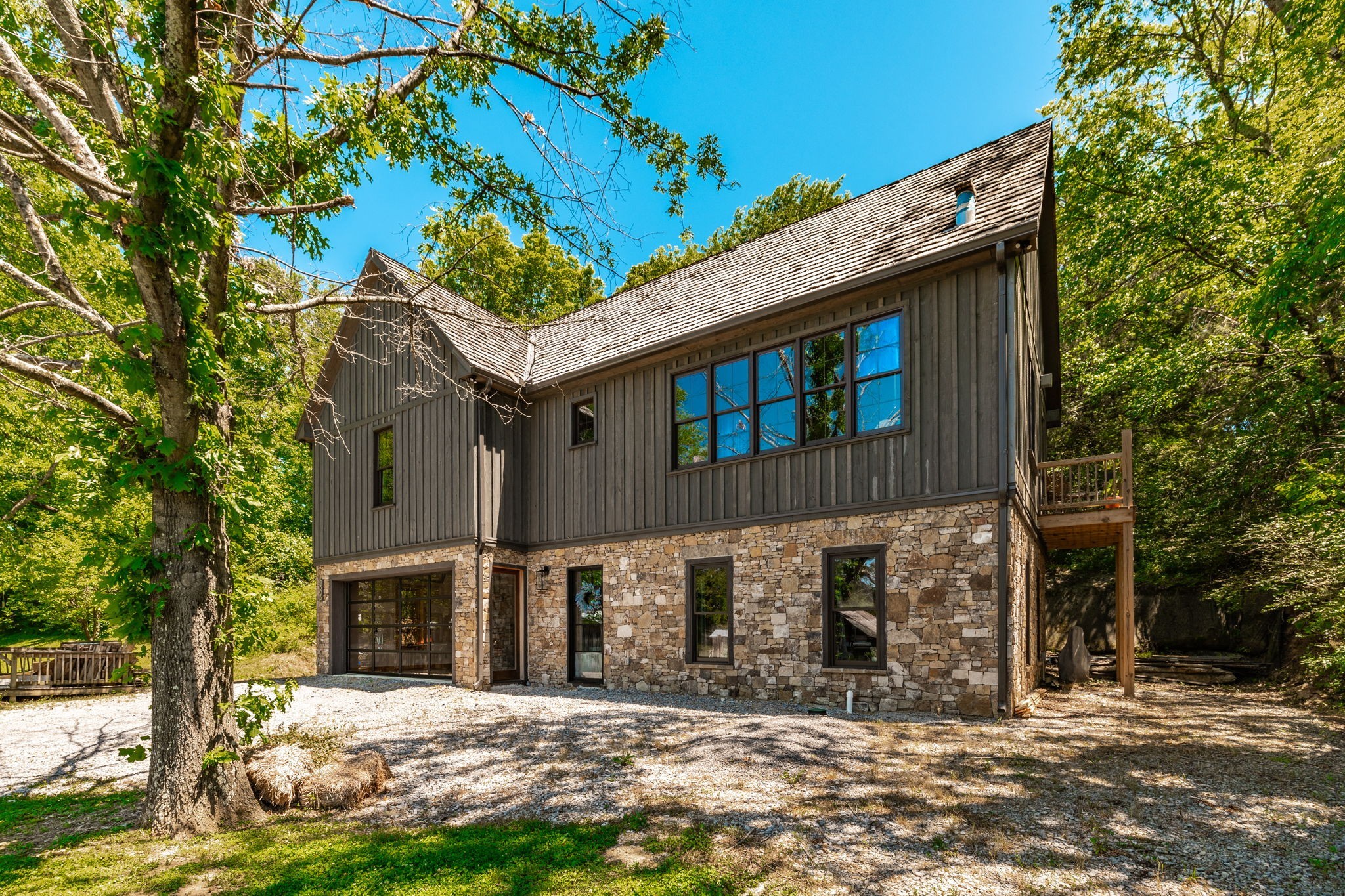 1506 Rock Springs Rd, Bethpage, TN 37022